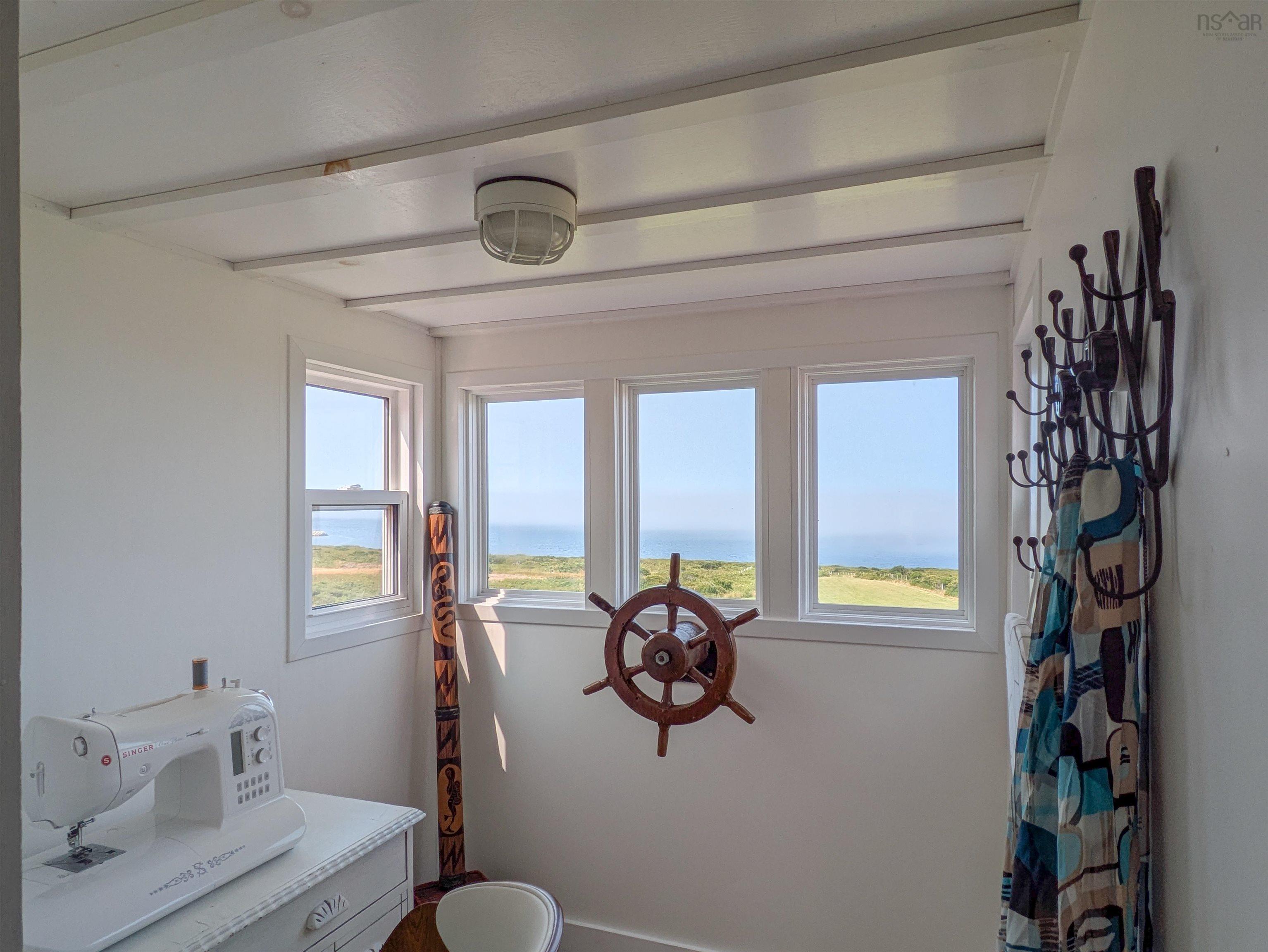 $599,000.00: 1837 Main Shore Road, Sandford