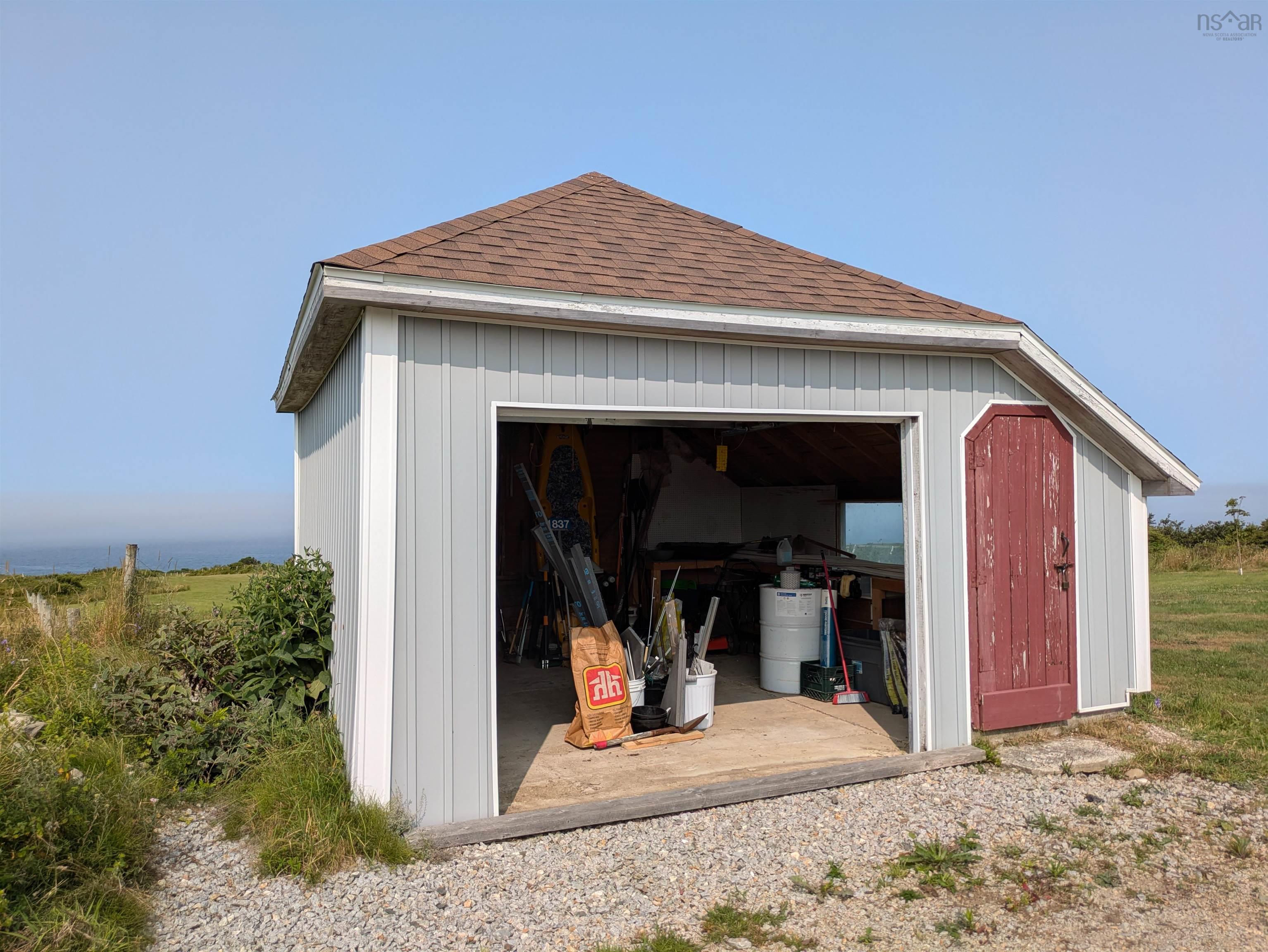 $599,000.00: 1837 Main Shore Road, Sandford