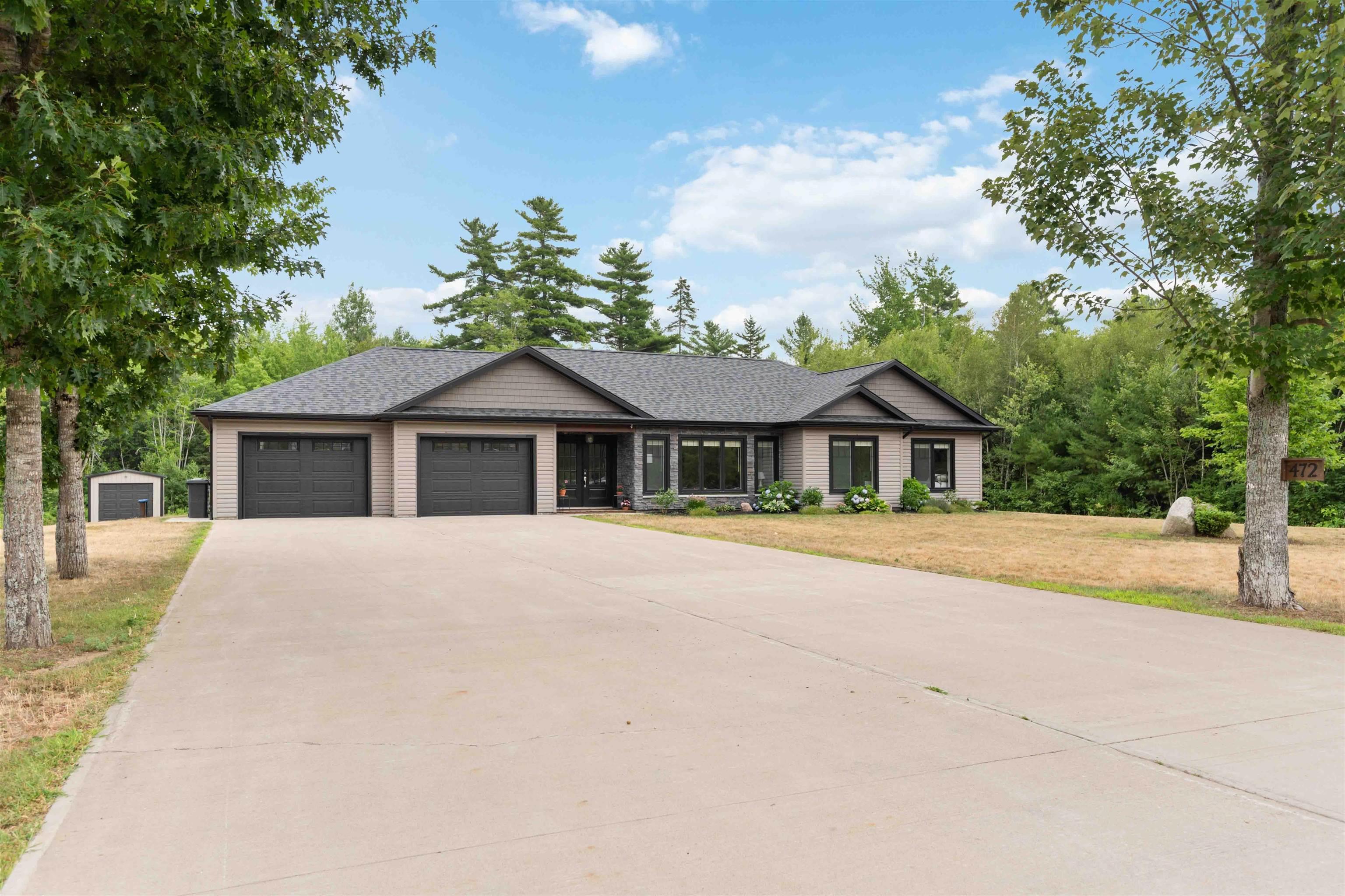 $649,900.00: 472 Alexander Mackenzie Road, South Farmington