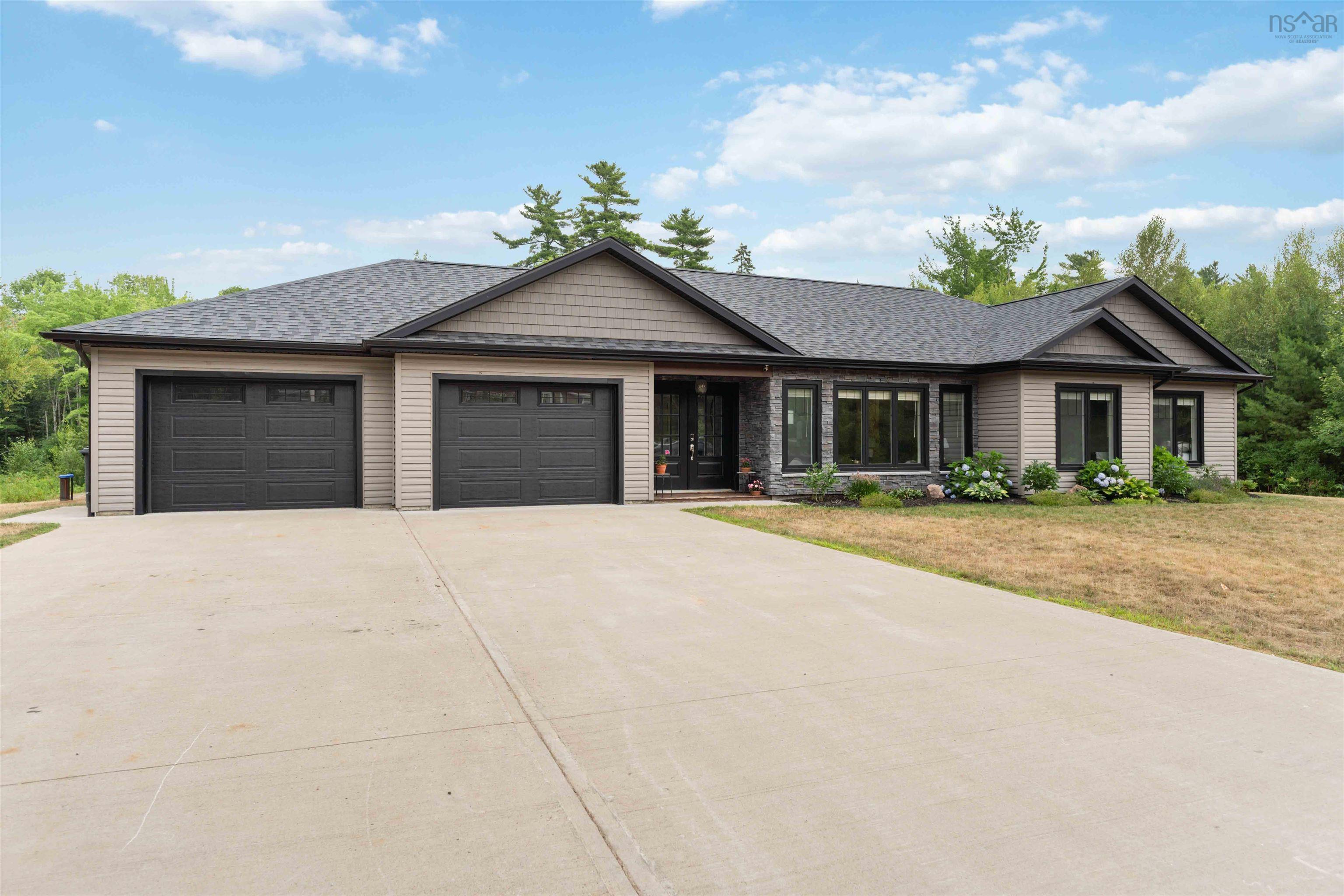 $649,900.00: 472 Alexander Mackenzie Road, South Farmington