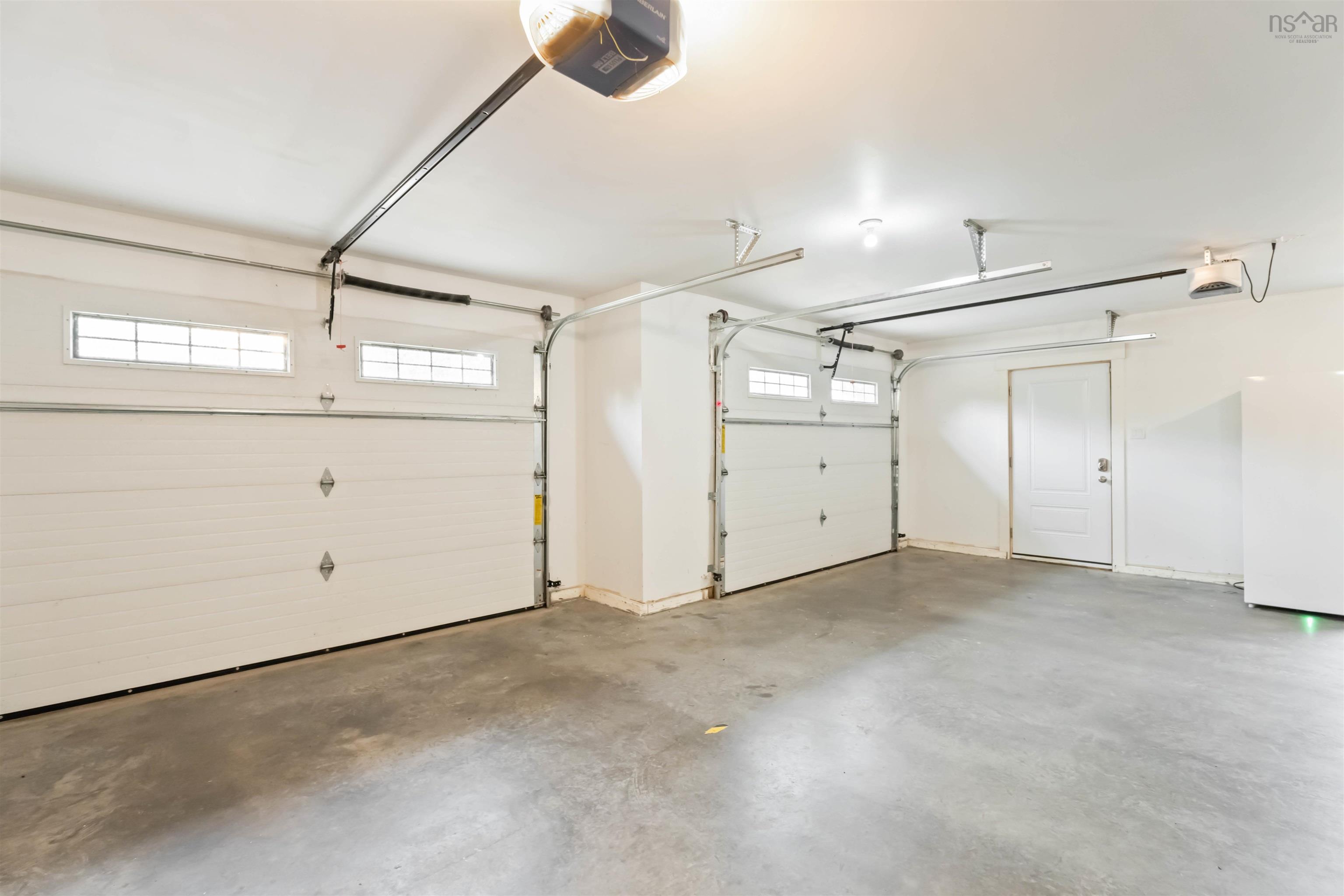 $649,900.00: 472 Alexander Mackenzie Road, South Farmington