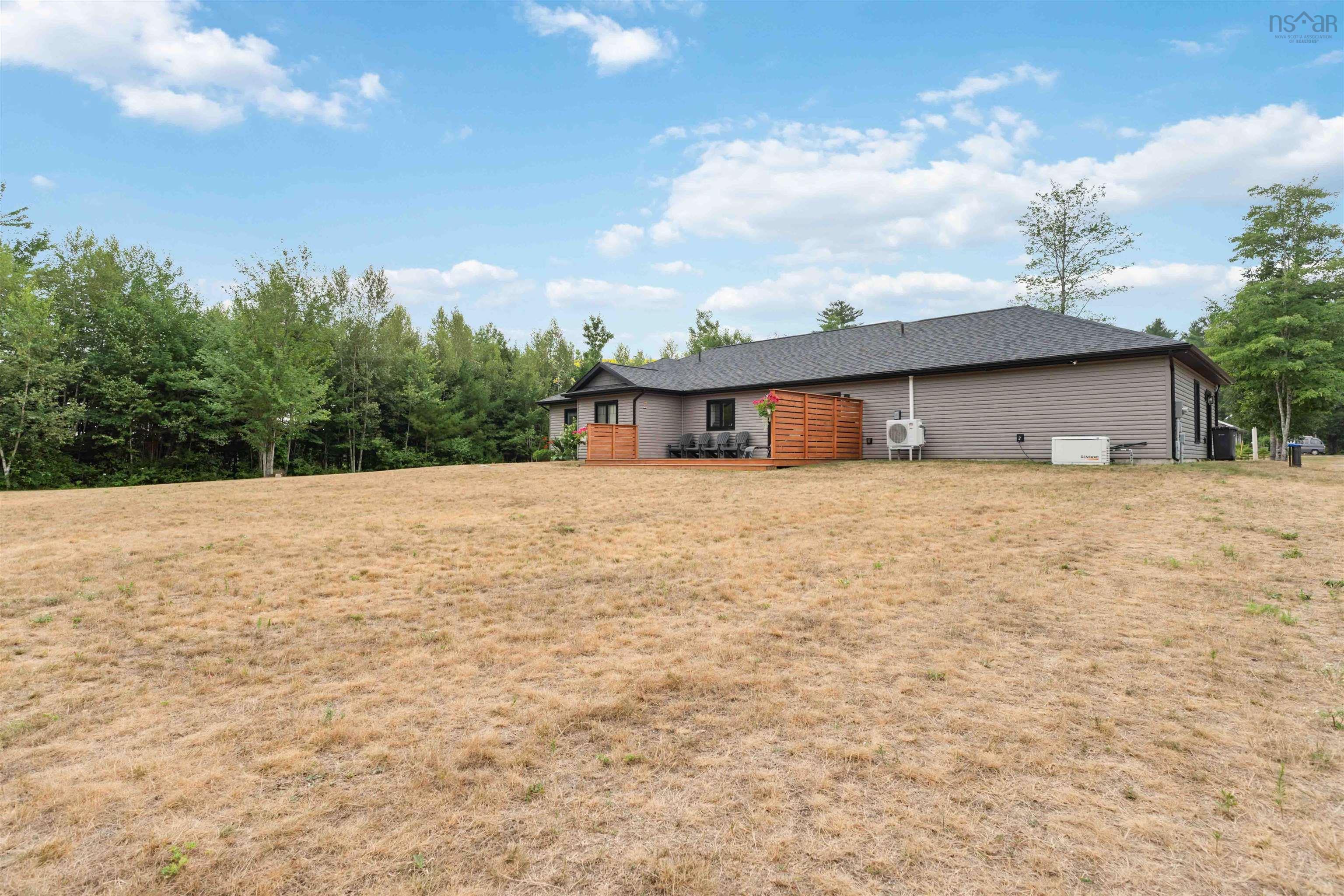 $649,900.00: 472 Alexander Mackenzie Road, South Farmington