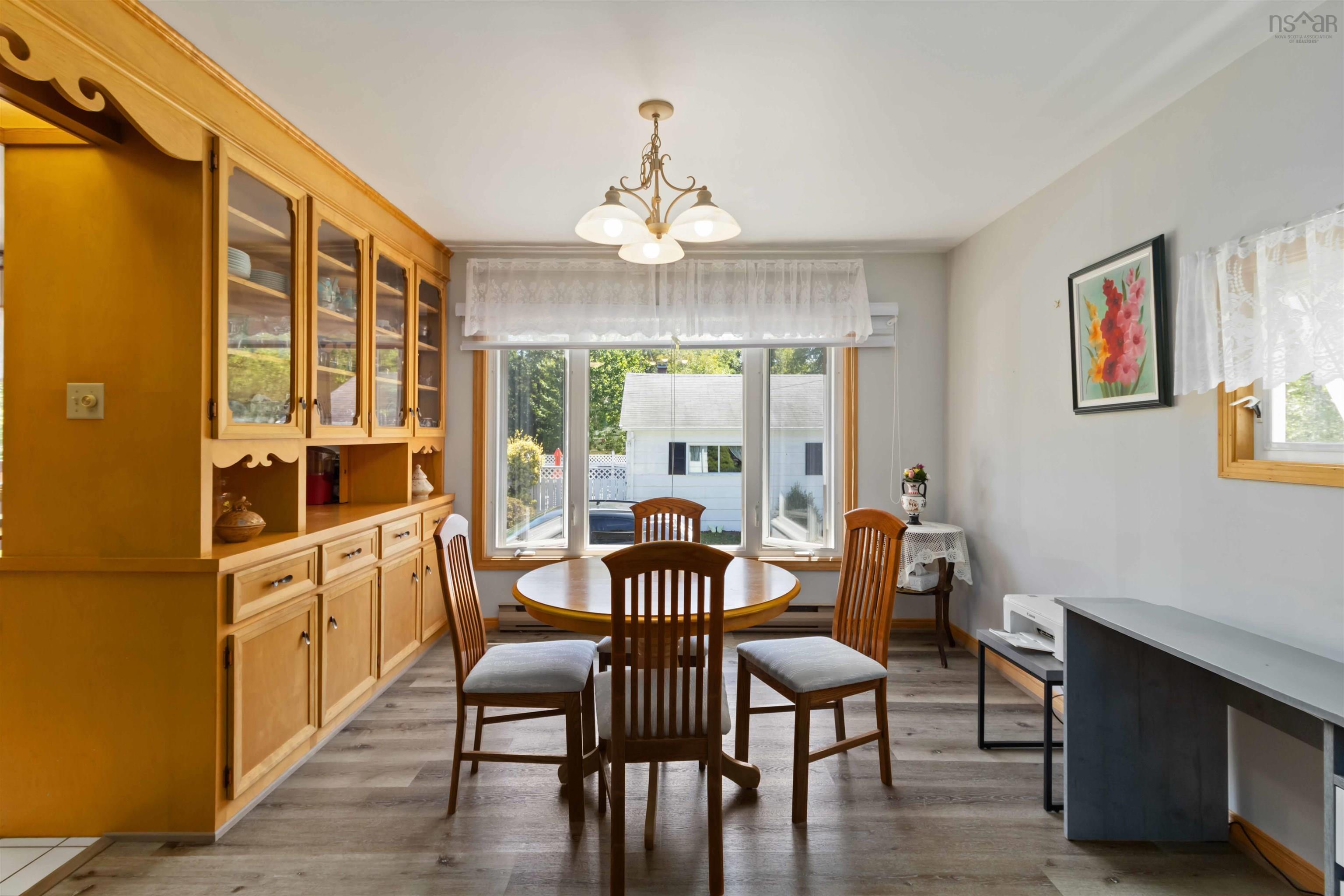 $549,000.00: 15933 Highway 3, Hebbville