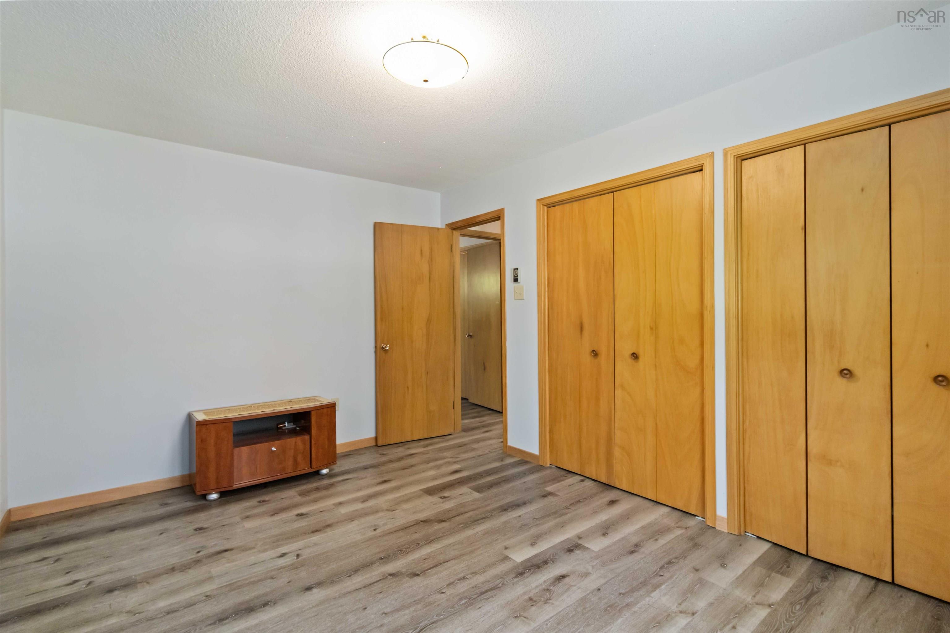 $549,000.00: 15933 Highway 3, Hebbville