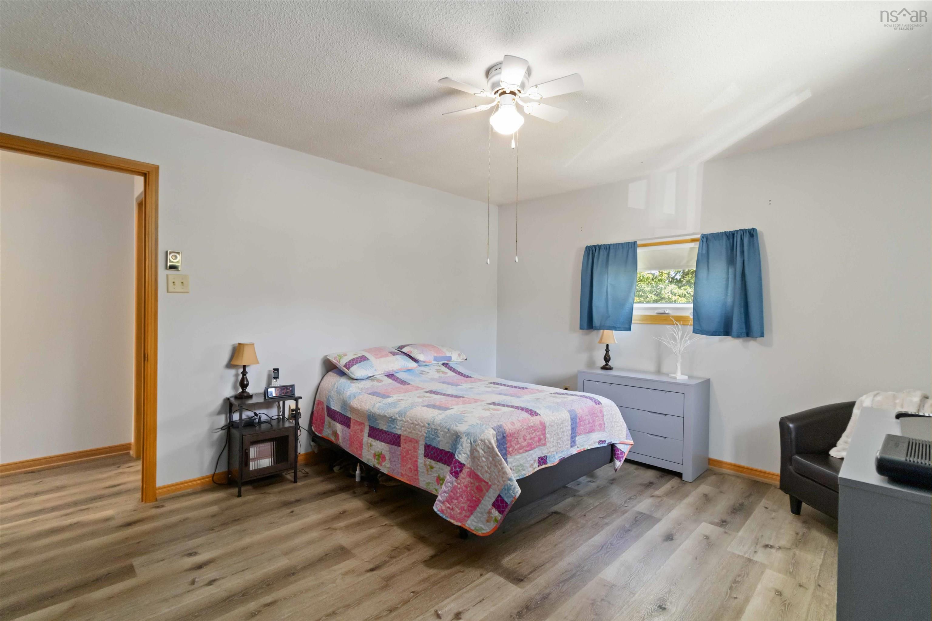 $549,000.00: 15933 Highway 3, Hebbville