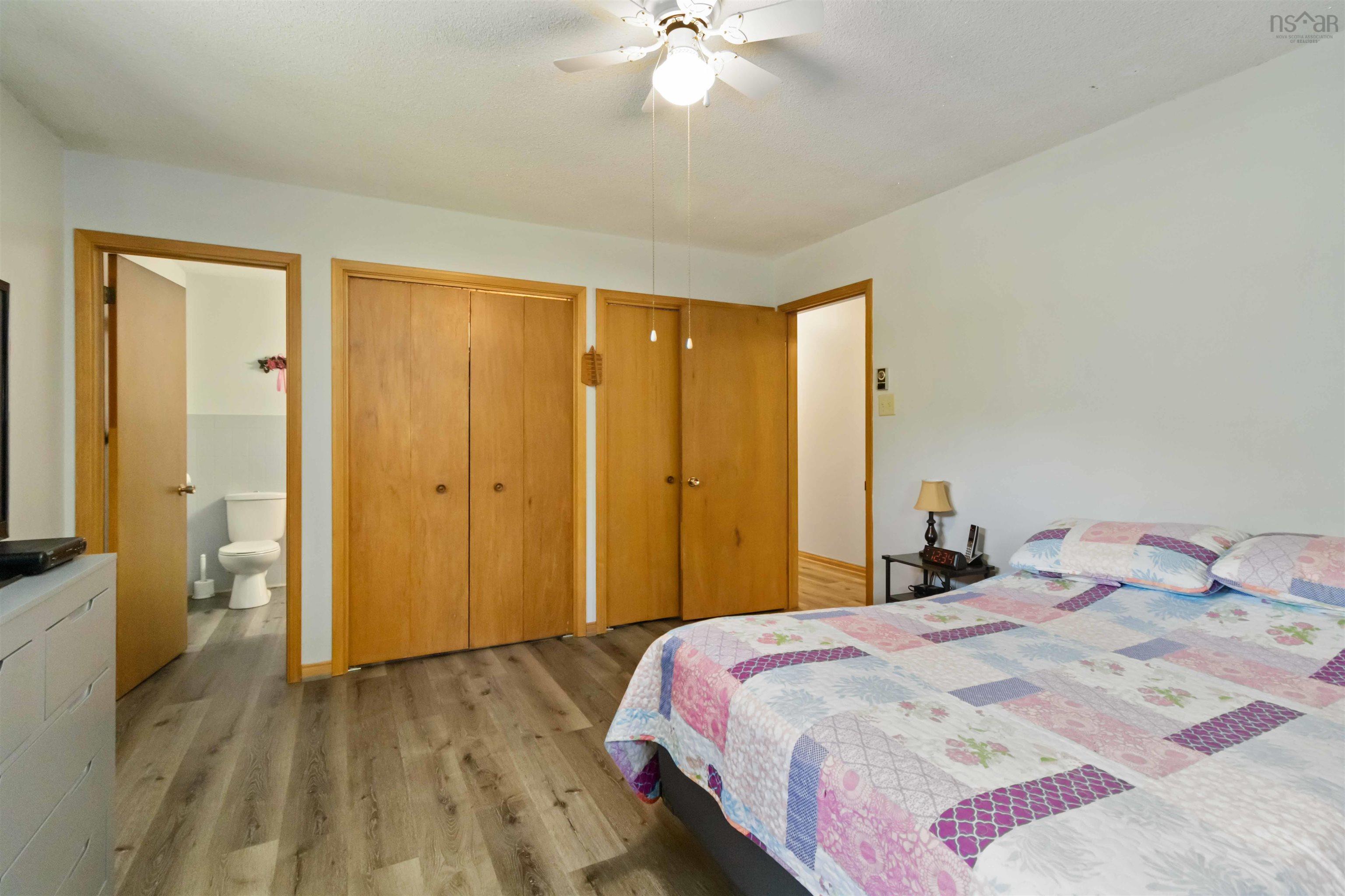 $549,000.00: 15933 Highway 3, Hebbville