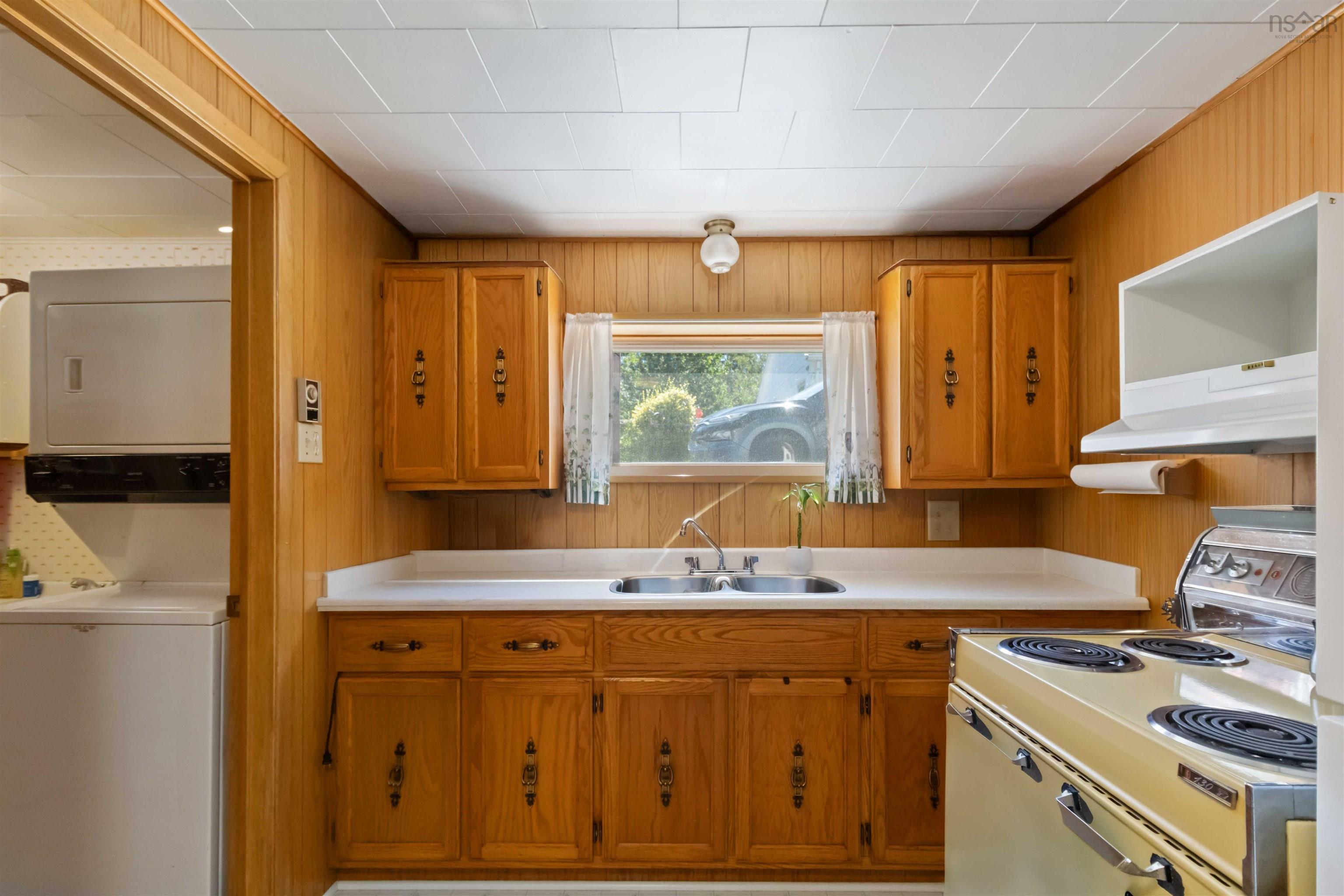 $549,000.00: 15933 Highway 3, Hebbville