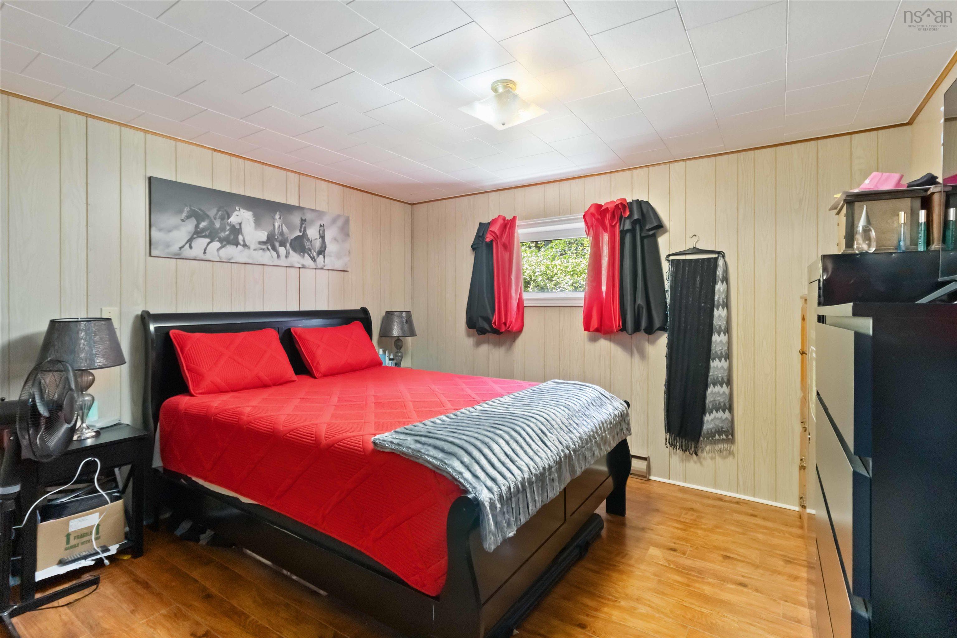 $549,000.00: 15933 Highway 3, Hebbville