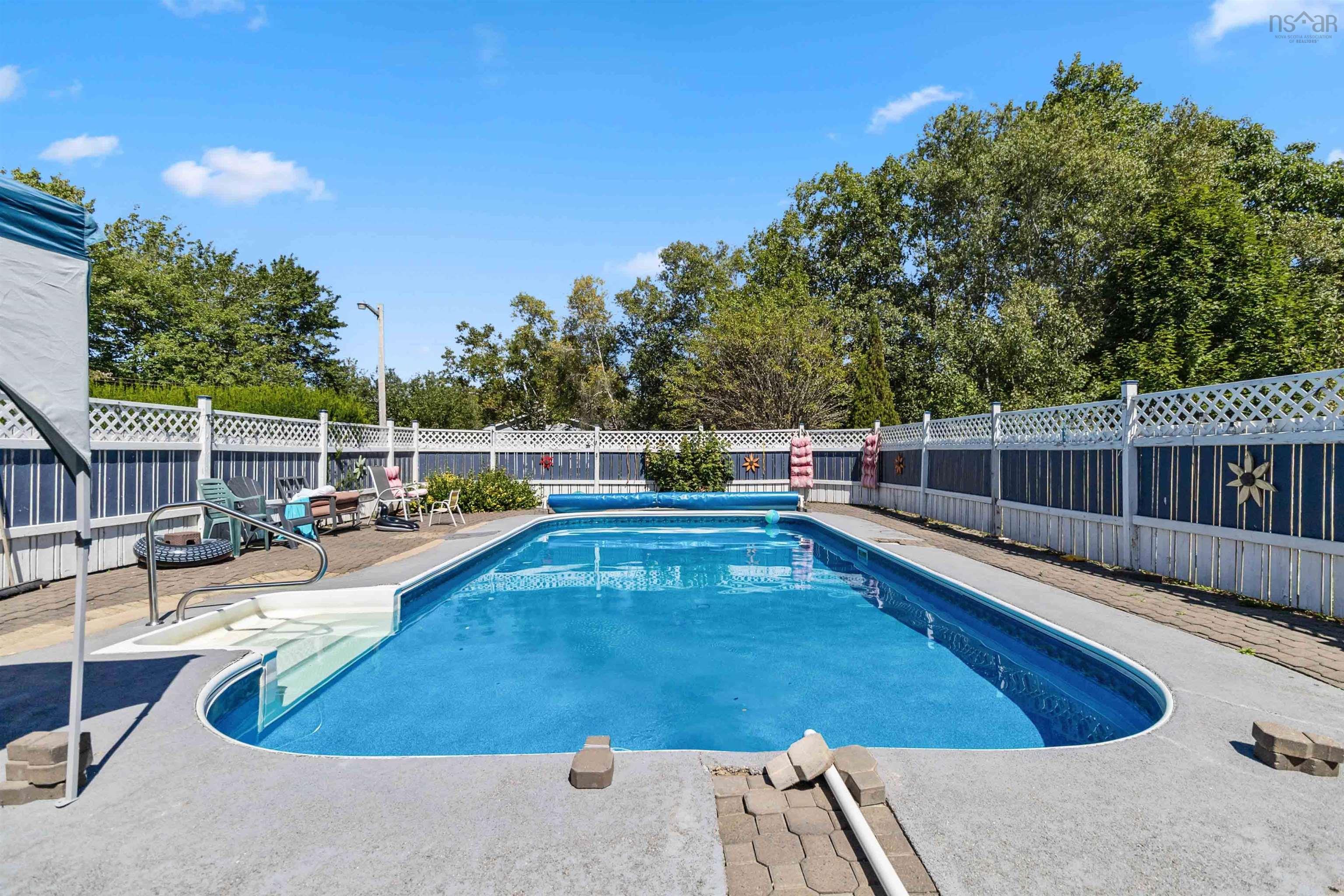 $549,000.00: 15933 Highway 3, Hebbville