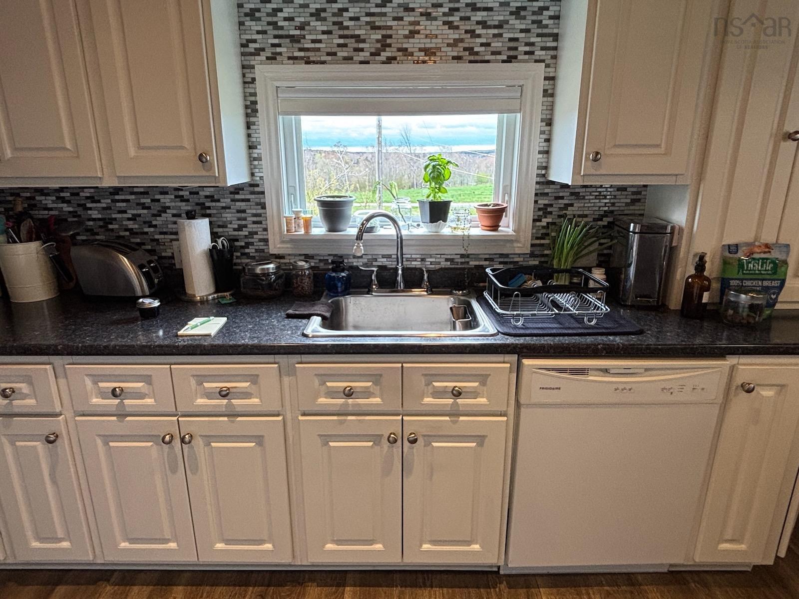 $449,000.00: 4173 Highway 340, Carleton