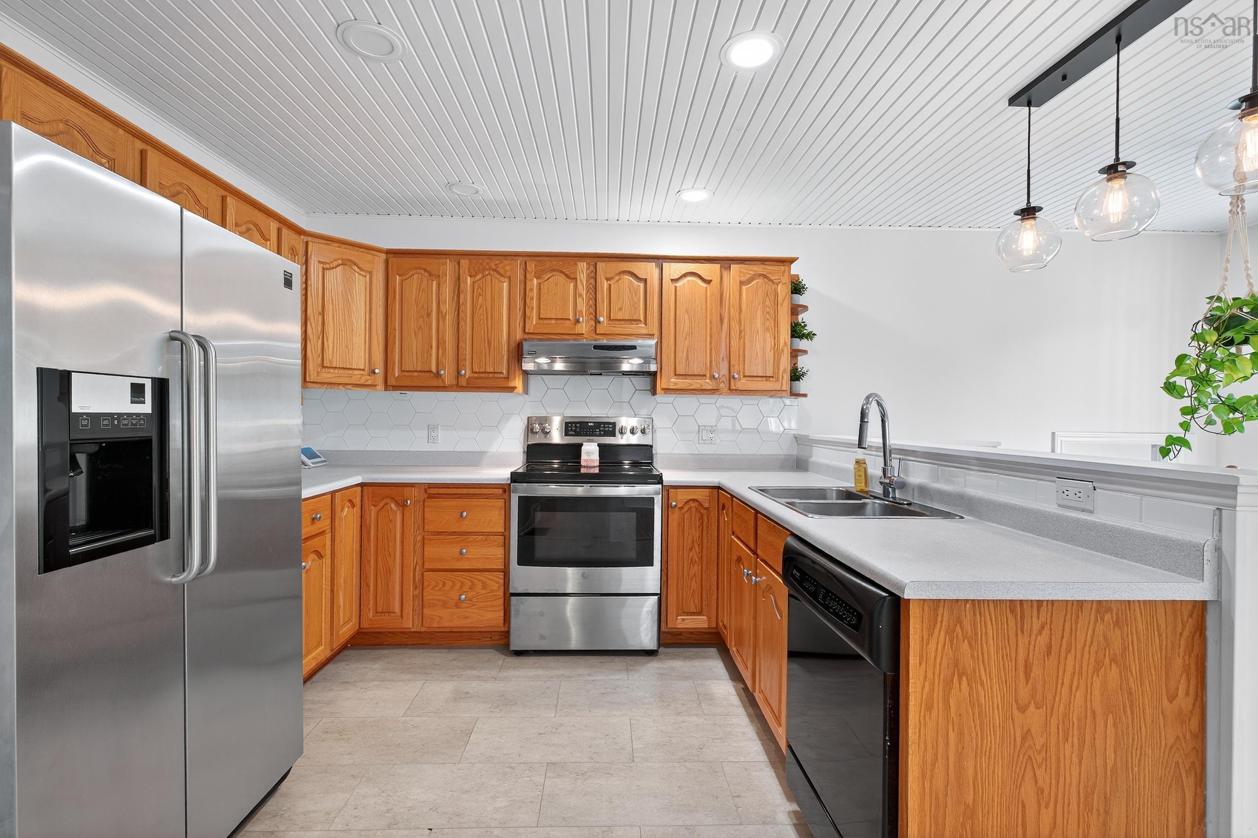 $389,900.00: 129 Thompson Avenue, Sydney River