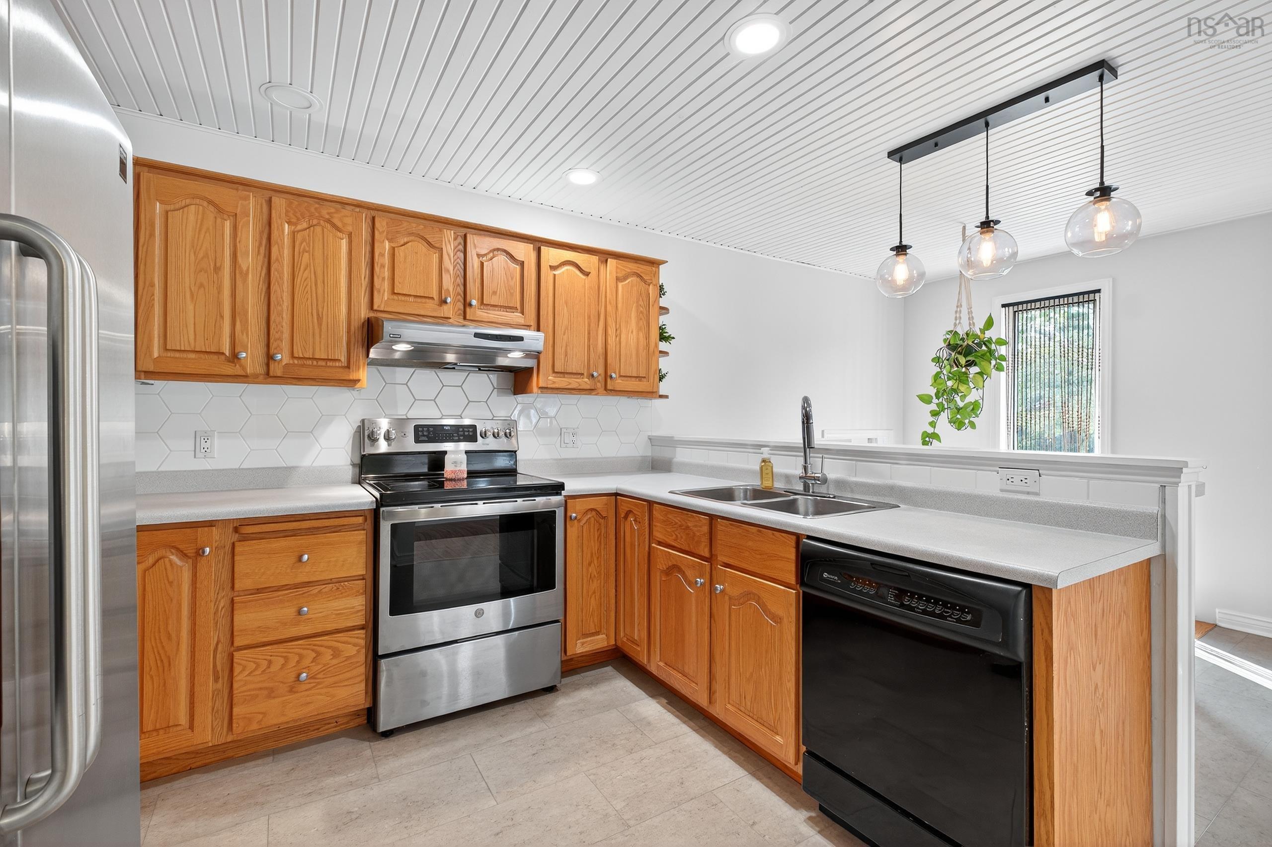 $389,900.00: 129 Thompson Avenue, Sydney River