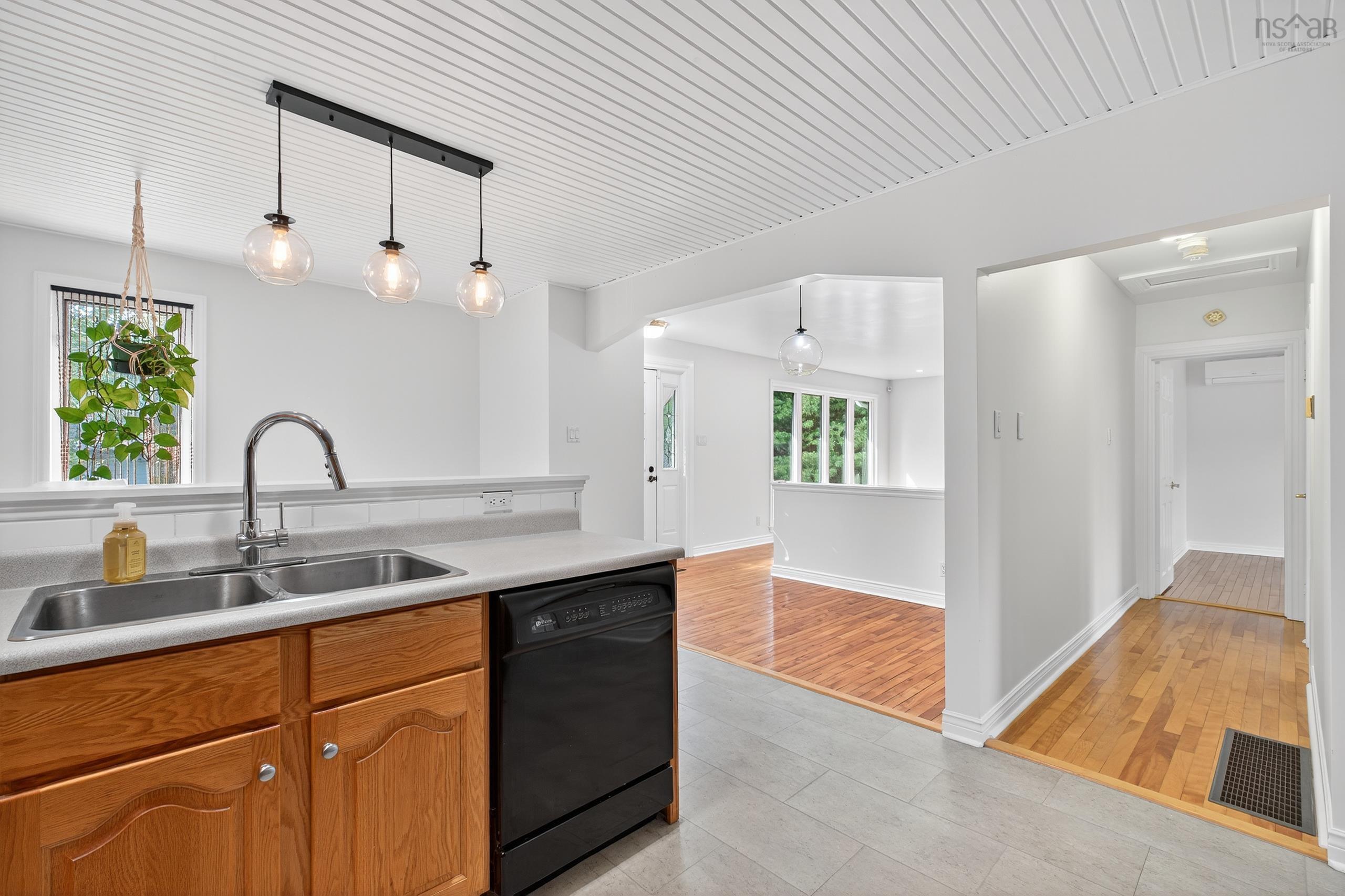 $389,900.00: 129 Thompson Avenue, Sydney River