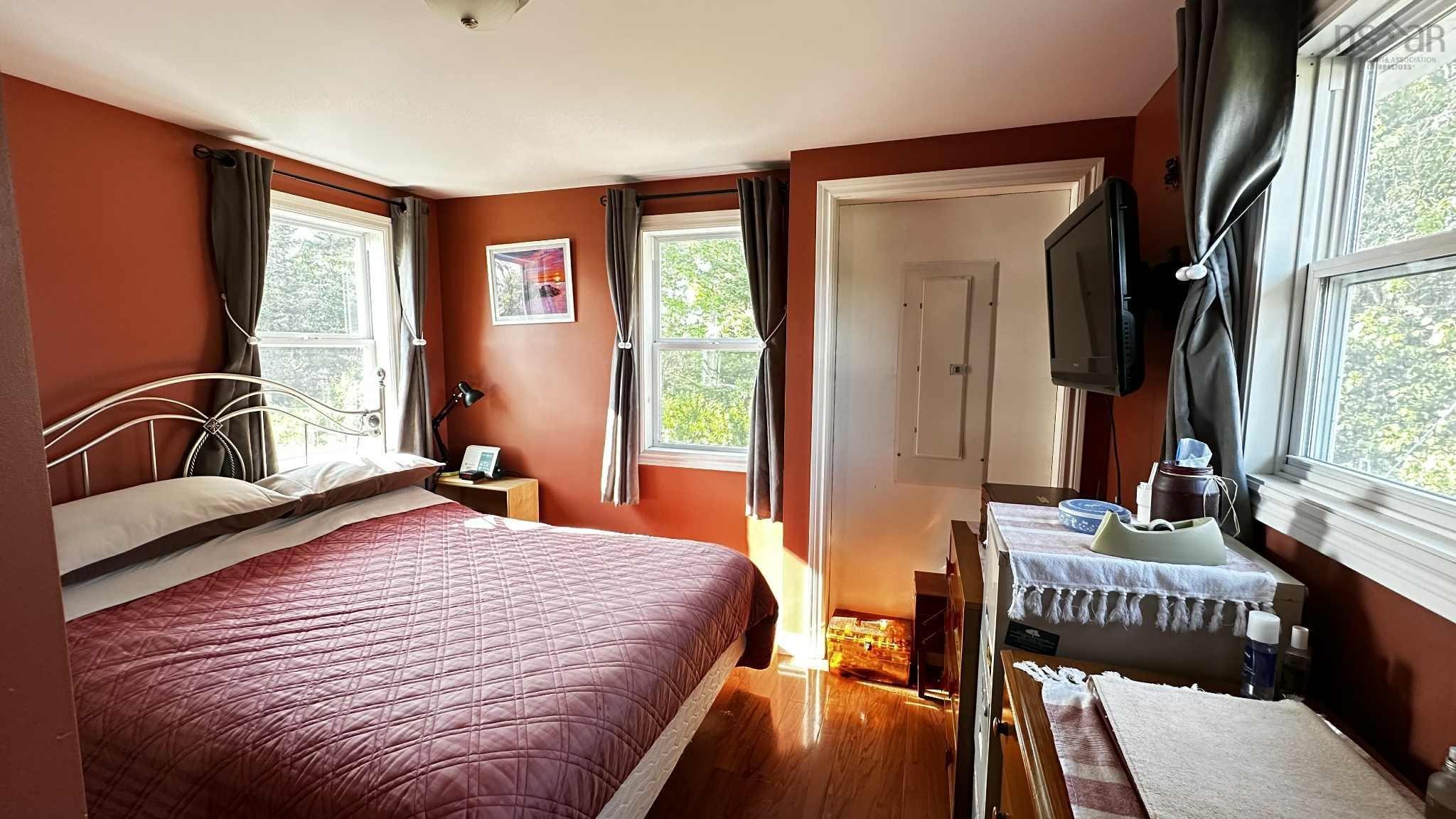 $249,000.00: 231 Scotia Drive, Goose Lake