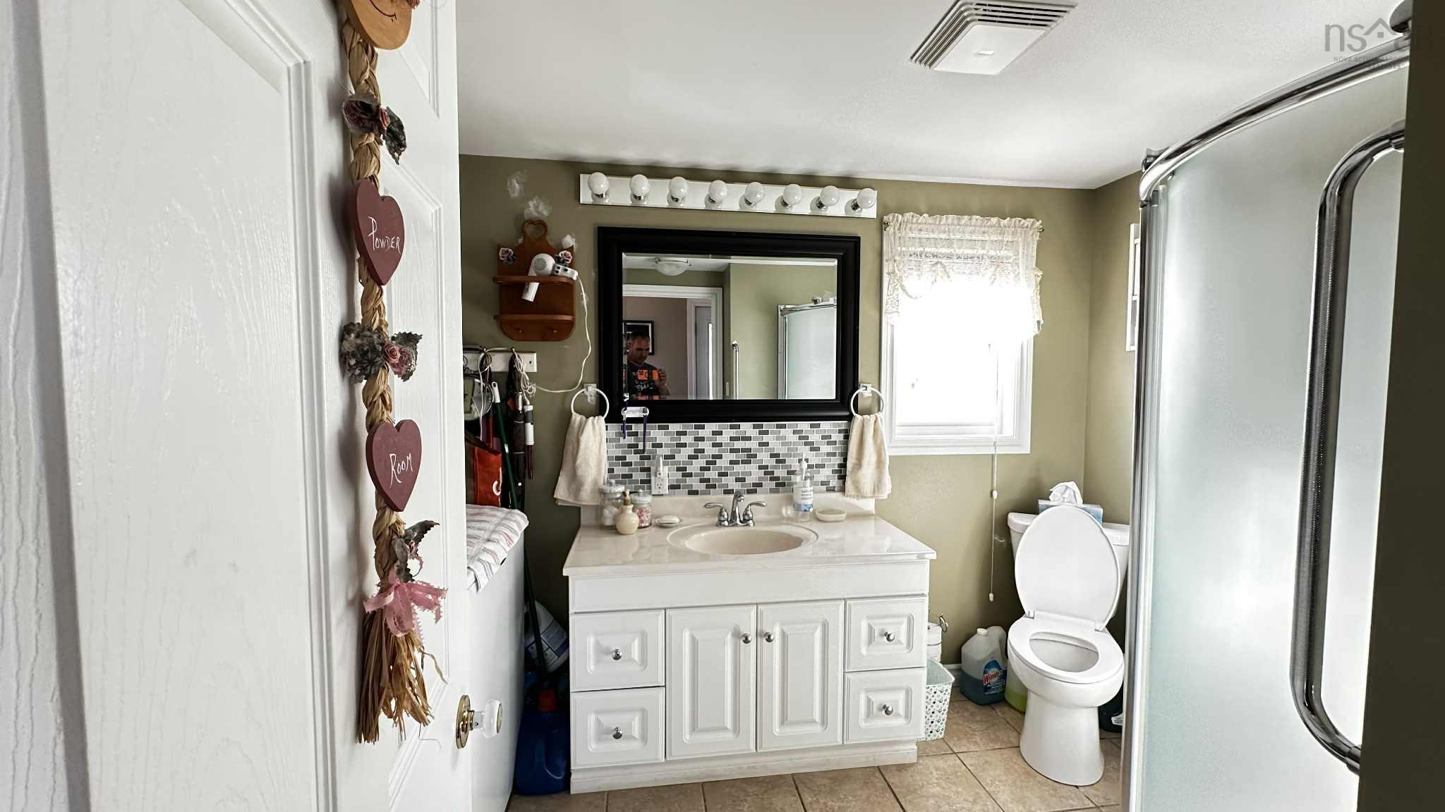 $249,000.00: 231 Scotia Drive, Goose Lake