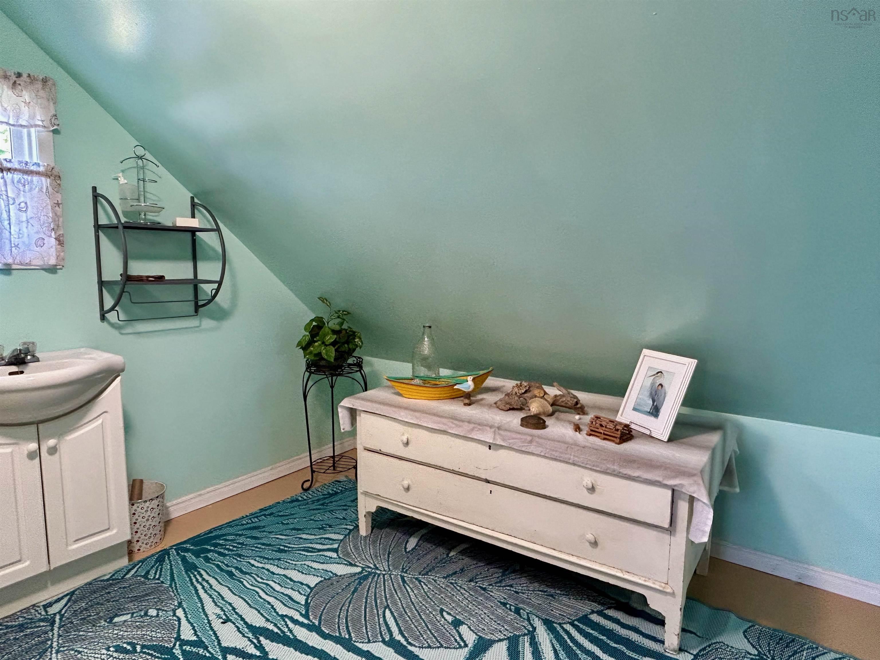 $270,000.00: 55 Newell Road, Plymouth