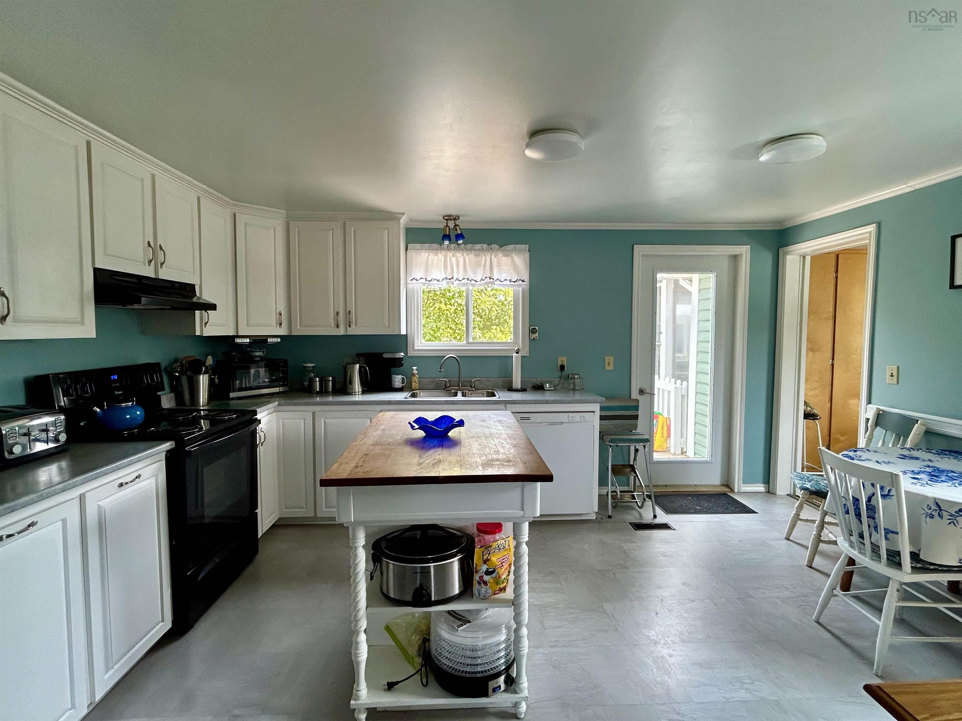 $270,000.00: 55 Newell Road, Plymouth