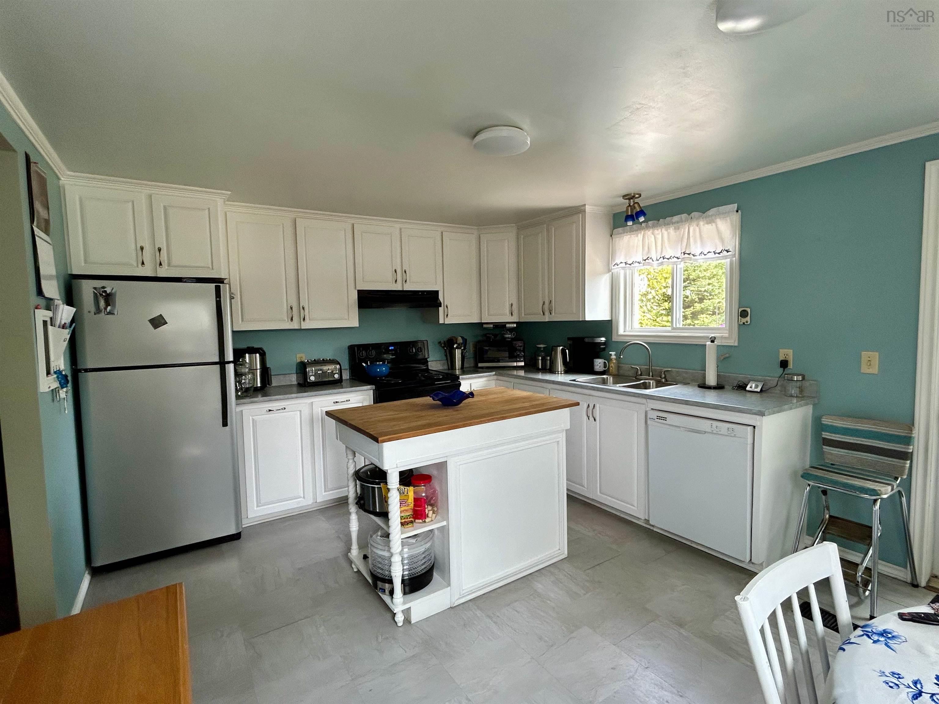 $270,000.00: 55 Newell Road, Plymouth