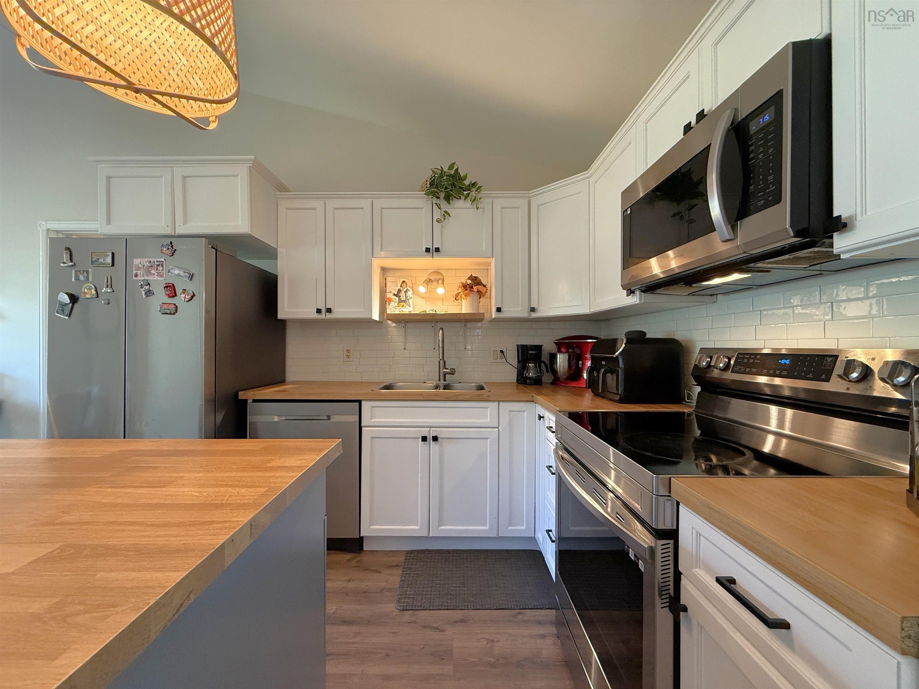 $479,900.00: 32 Murray Drive, Bridgewater