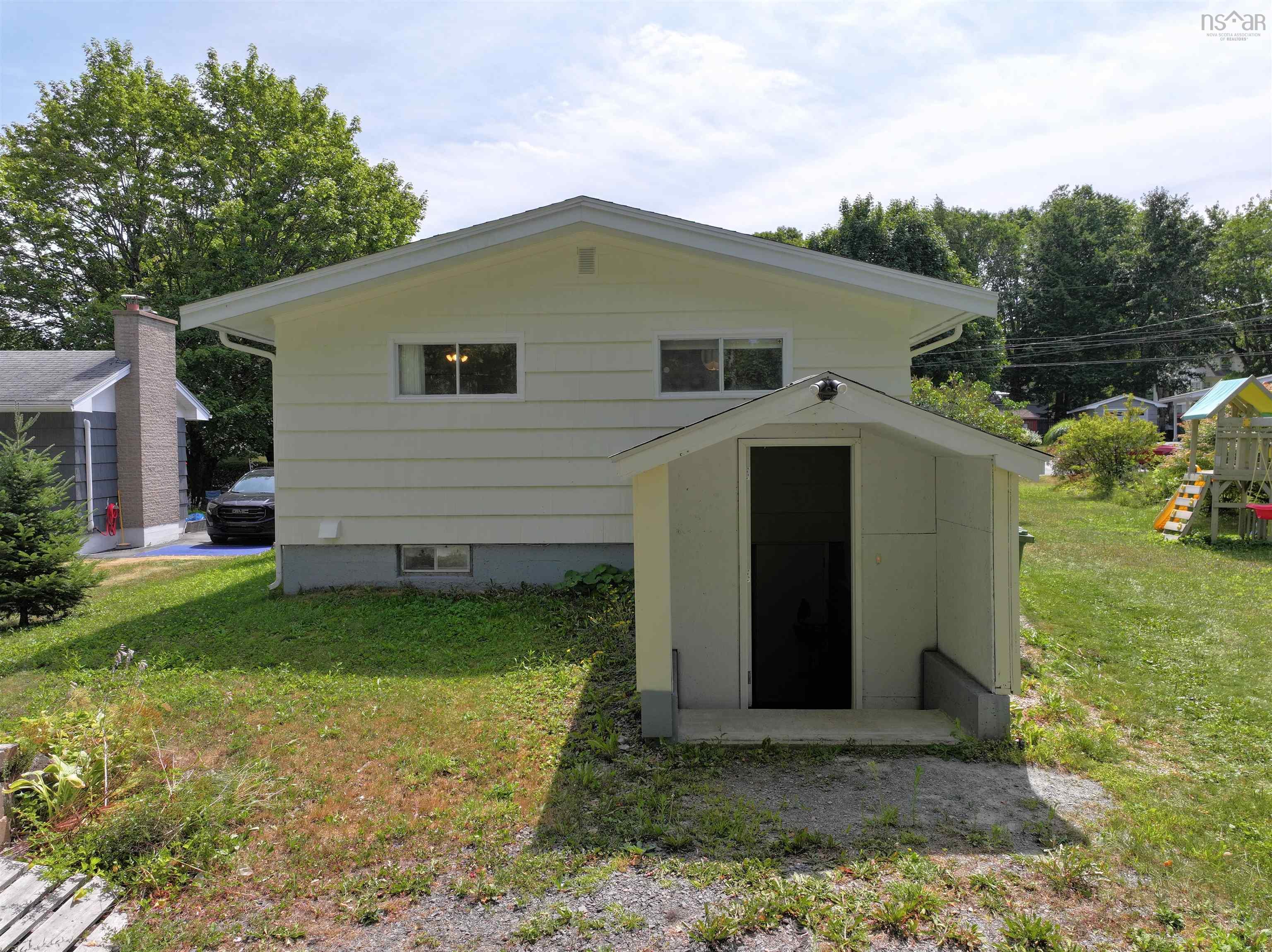 $479,900.00: 32 Murray Drive, Bridgewater