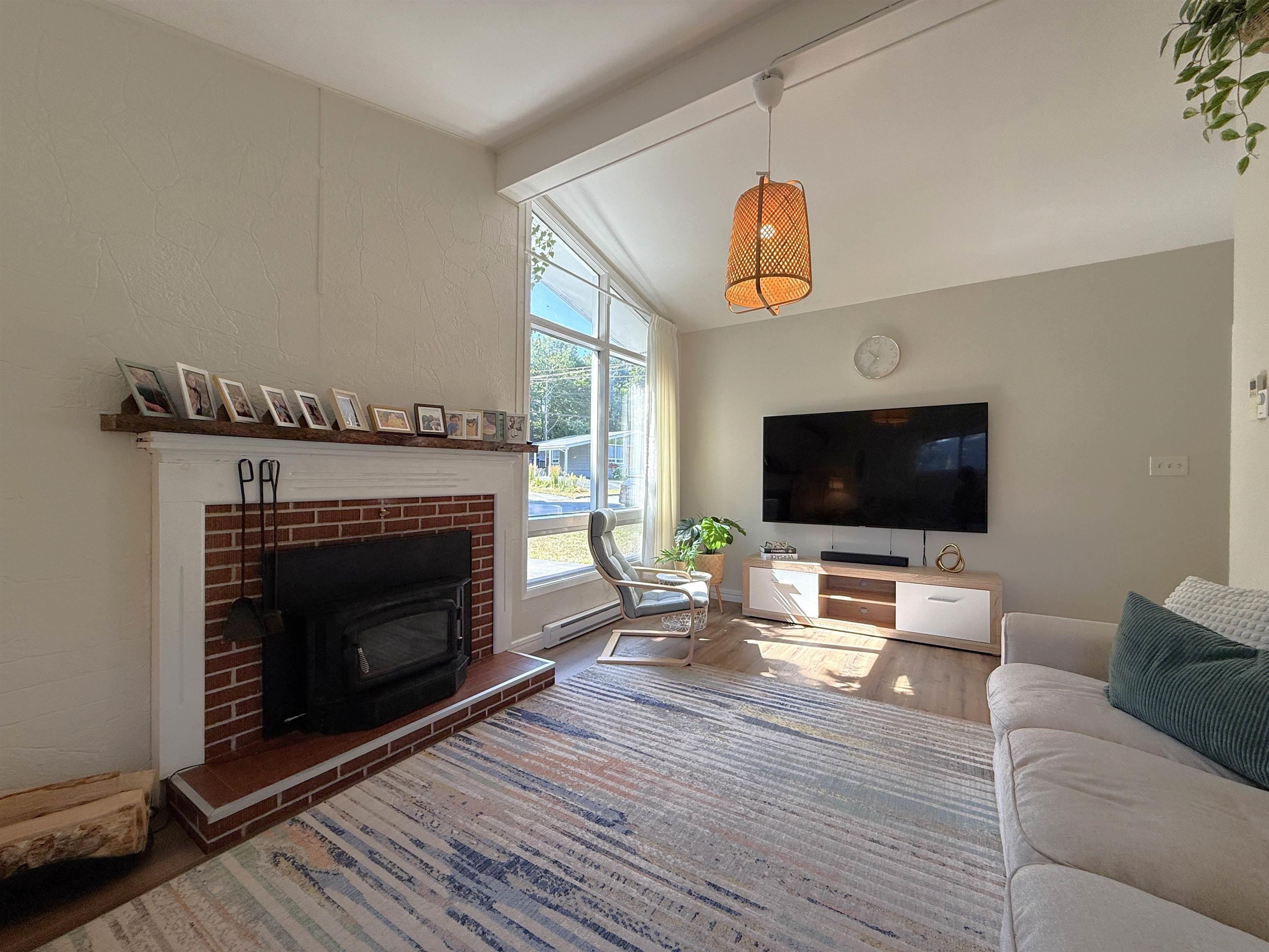 $479,900.00: 32 Murray Drive, Bridgewater