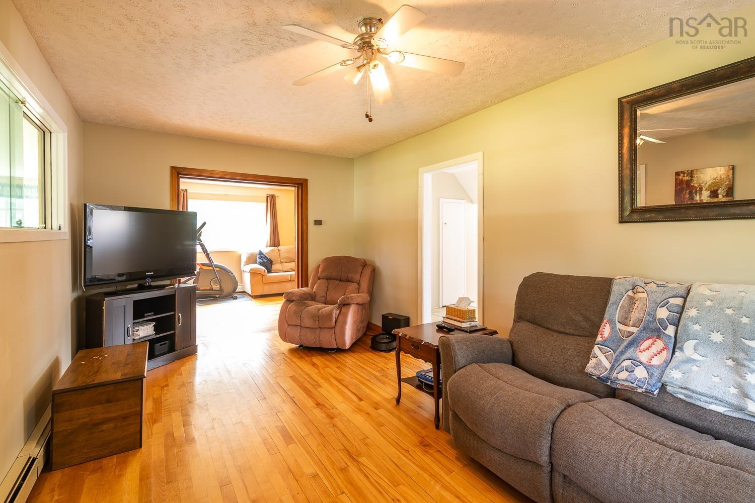 $409,900.00: 538 Highway 2, Brookfield