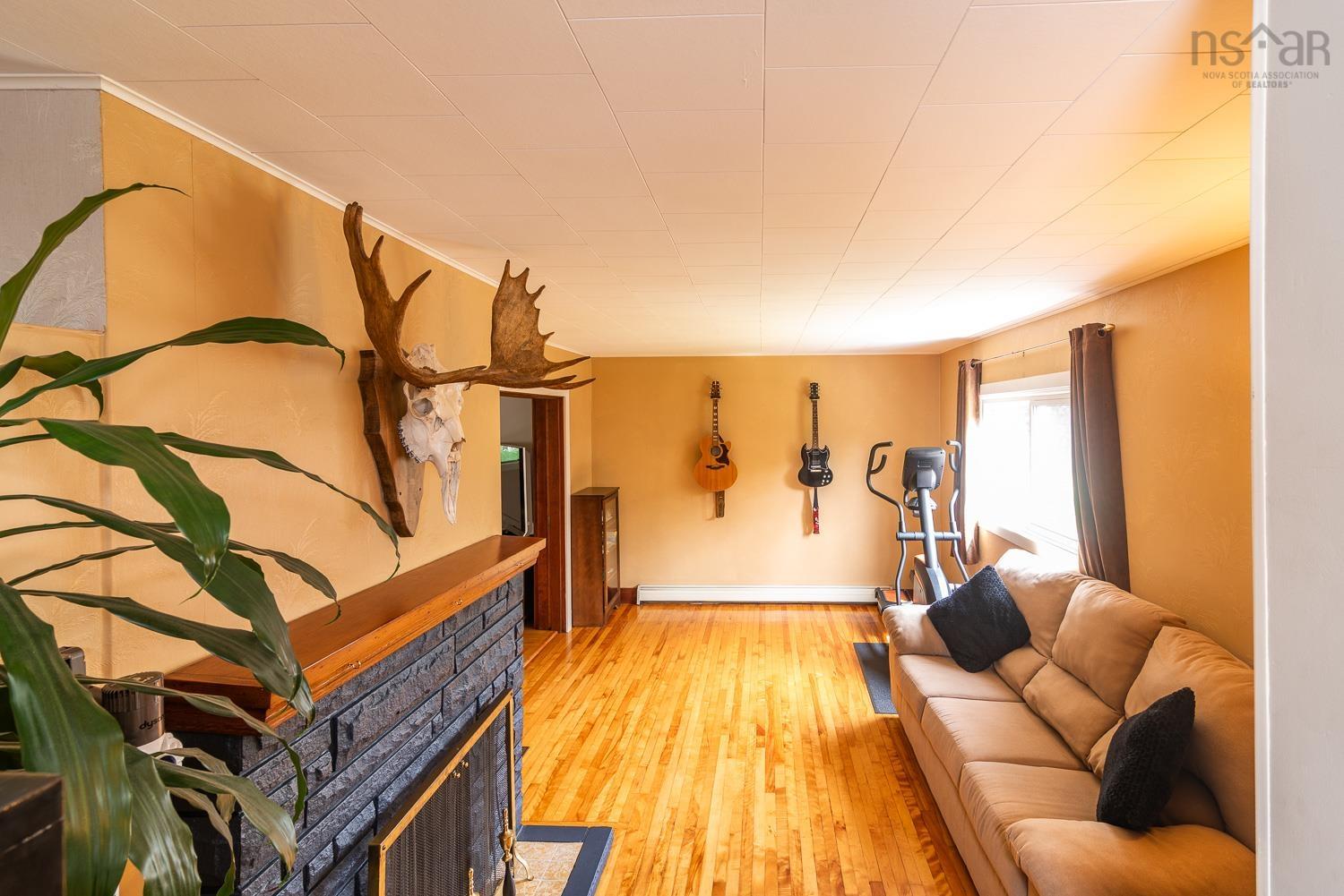 $409,900.00: 538 Highway 2, Brookfield