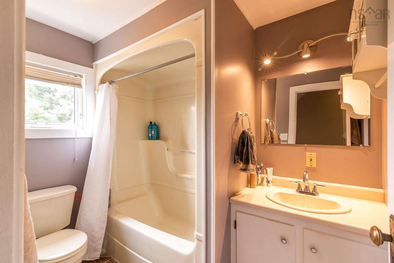 $409,900.00: 538 Highway 2, Brookfield