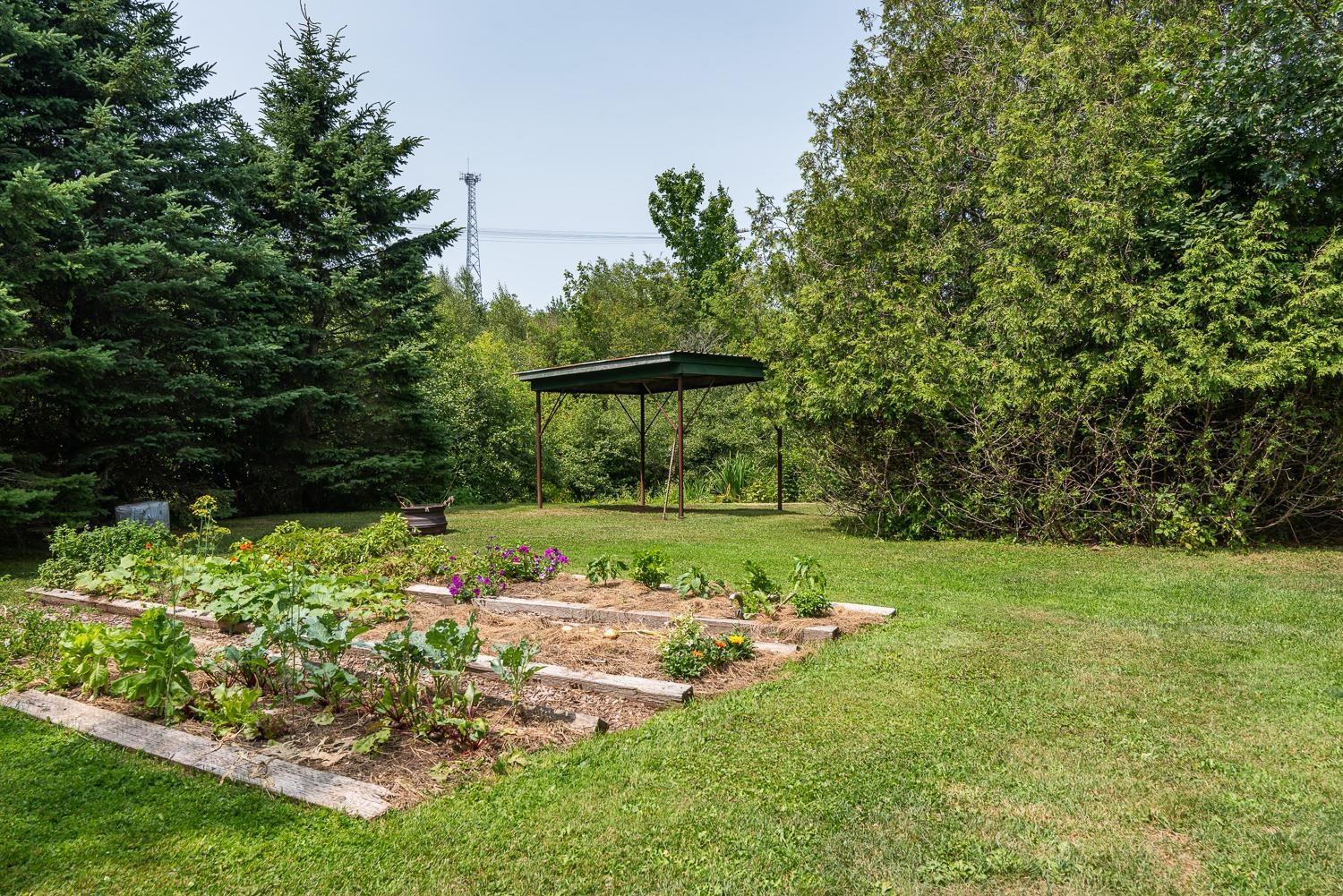 $409,900.00: 538 Highway 2, Brookfield