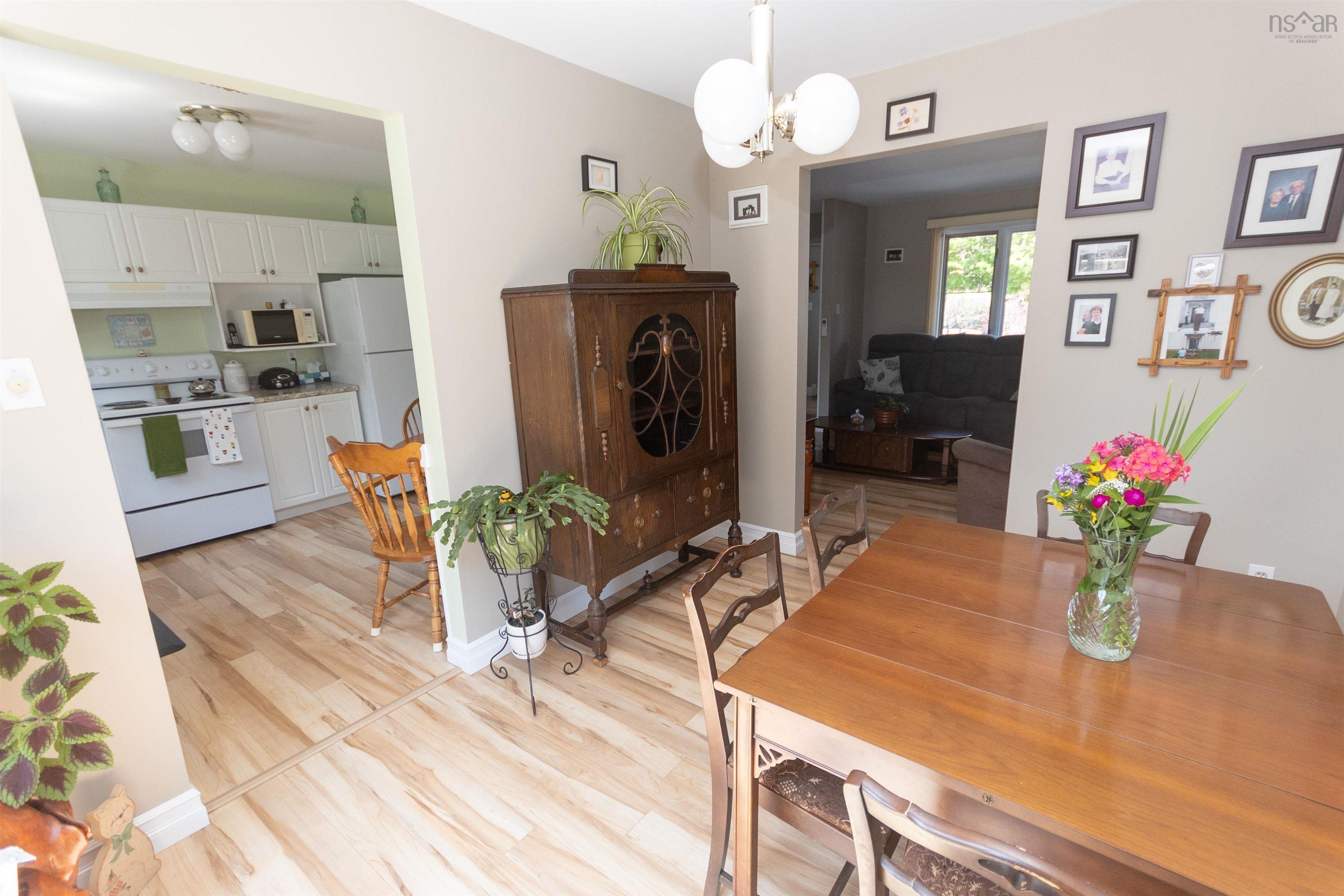 $472,500.00: 100 Lancaster Drive, Dartmouth