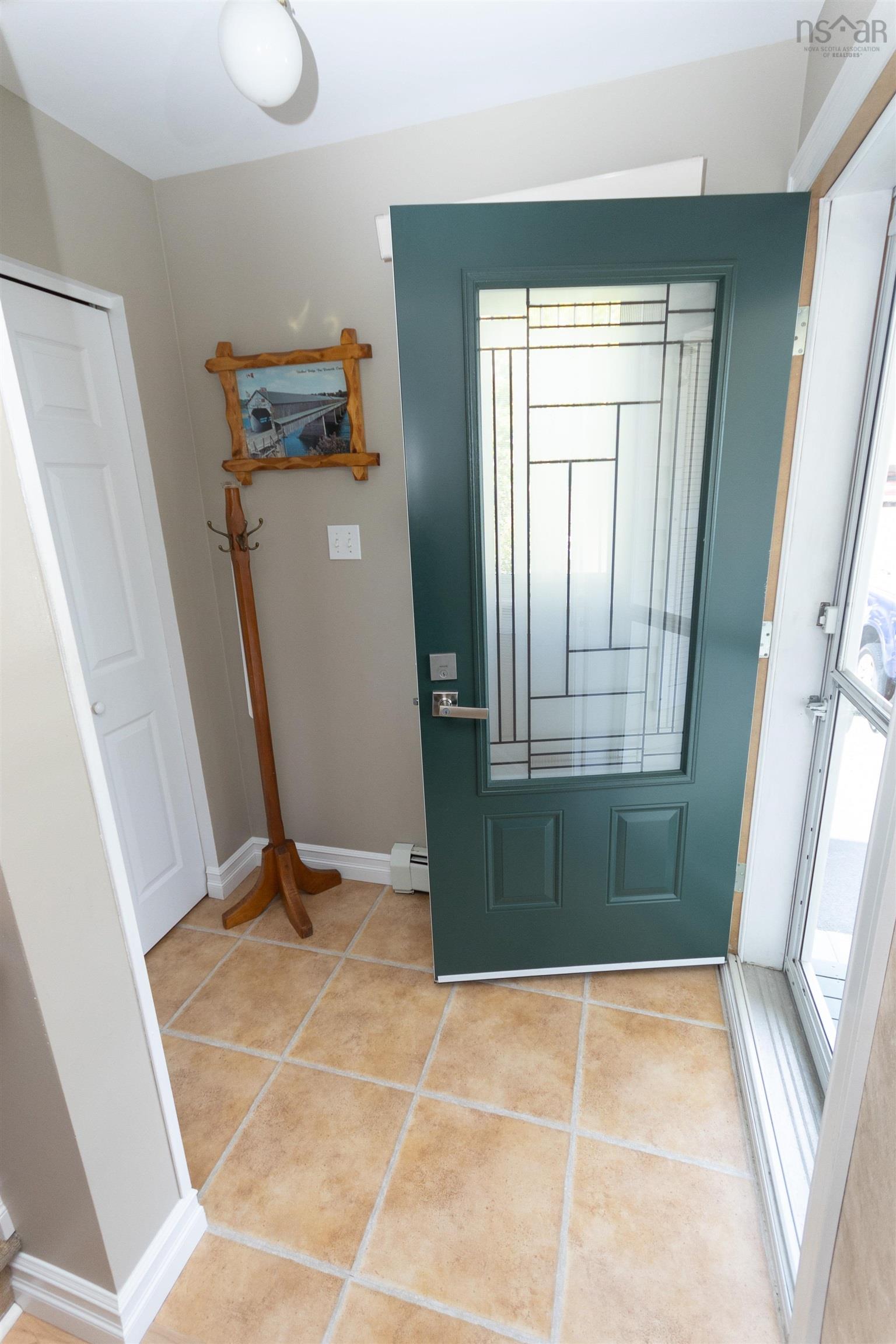 $472,500.00: 100 Lancaster Drive, Dartmouth