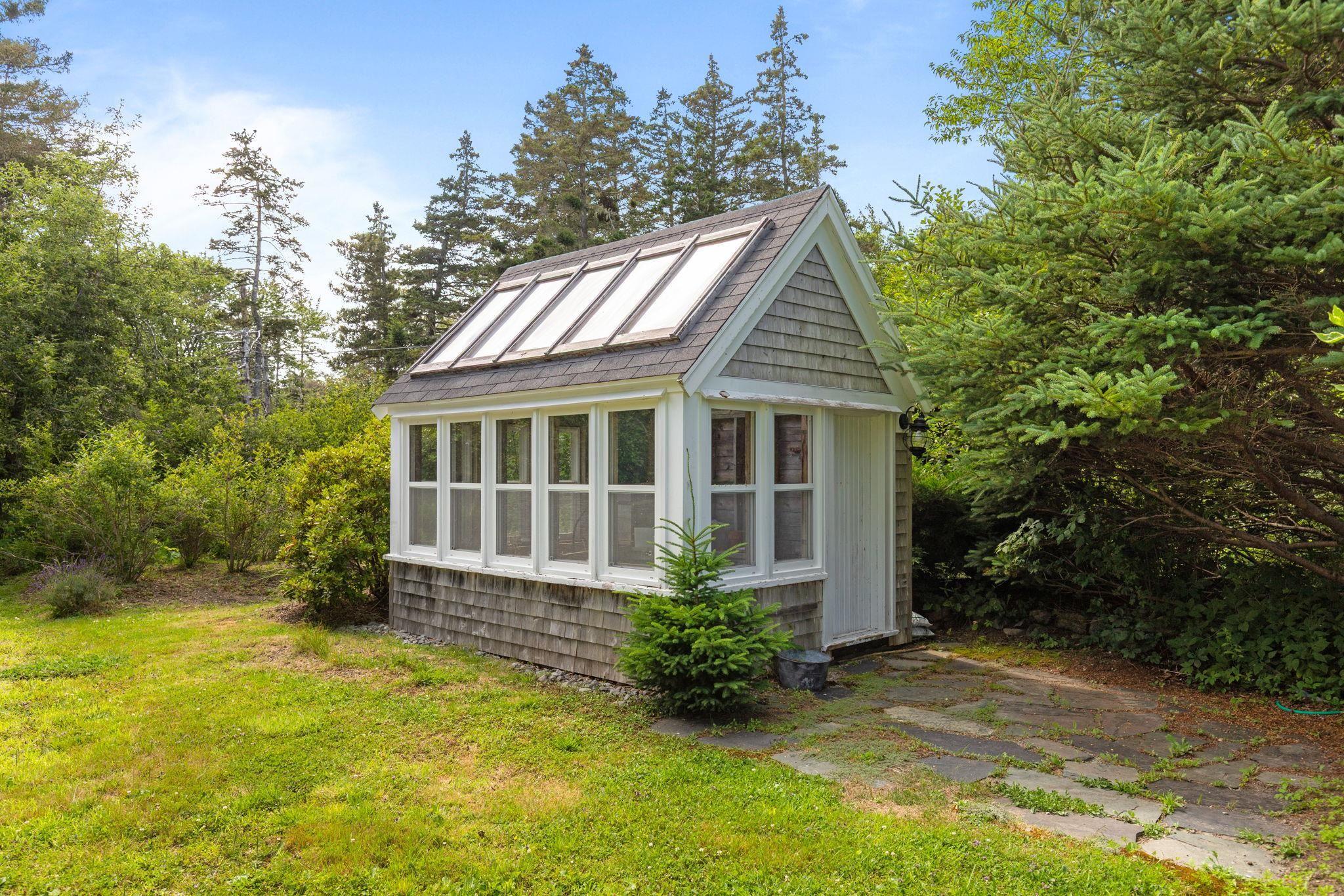 $899,000.00: 60 River Road, Port L