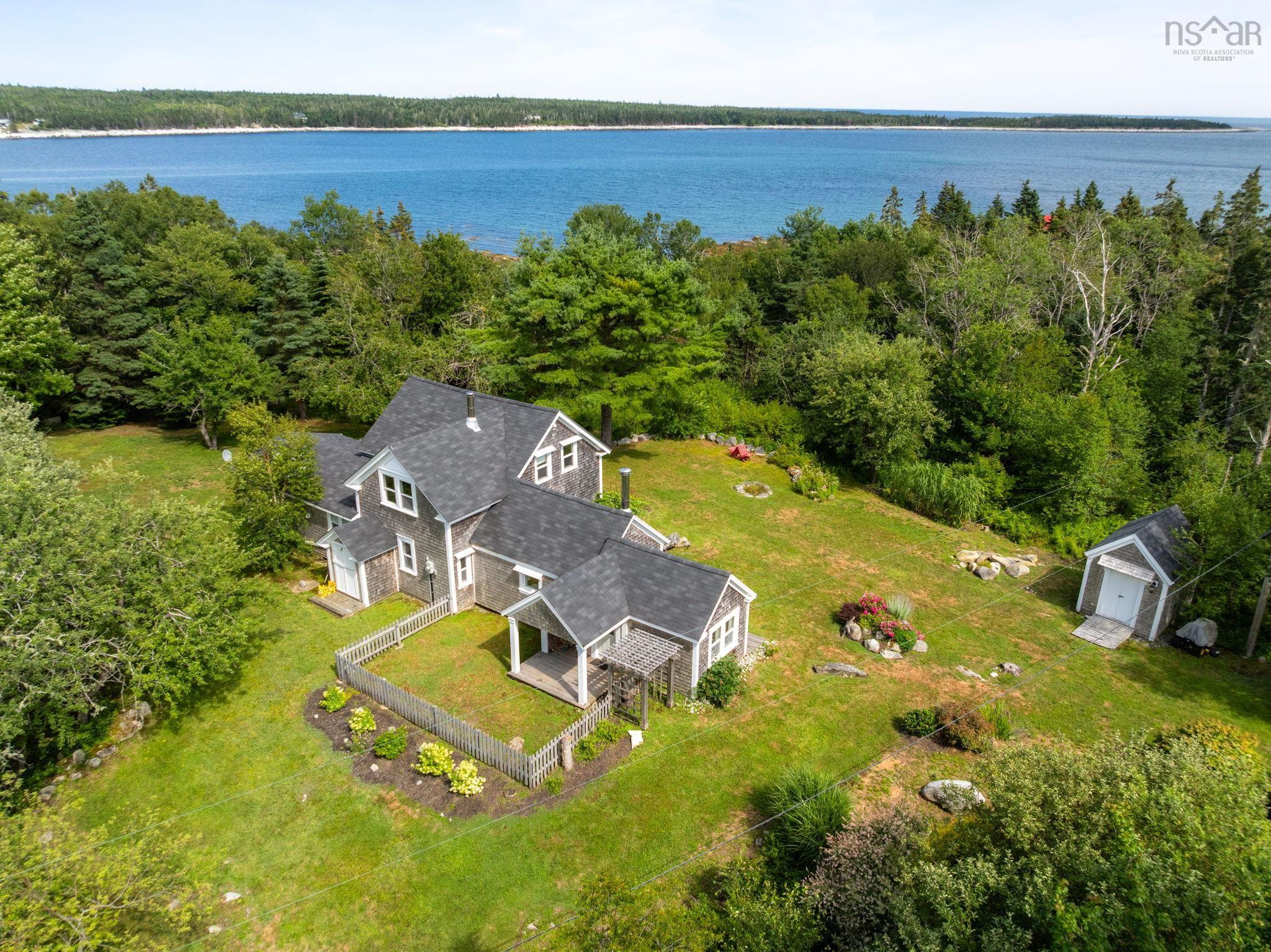 $899,000.00: 60 River Road, Port L