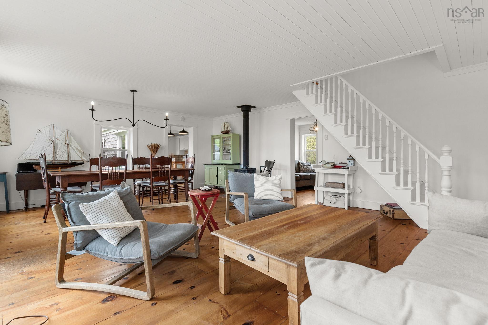 $899,000.00: 60 River Road, Port L