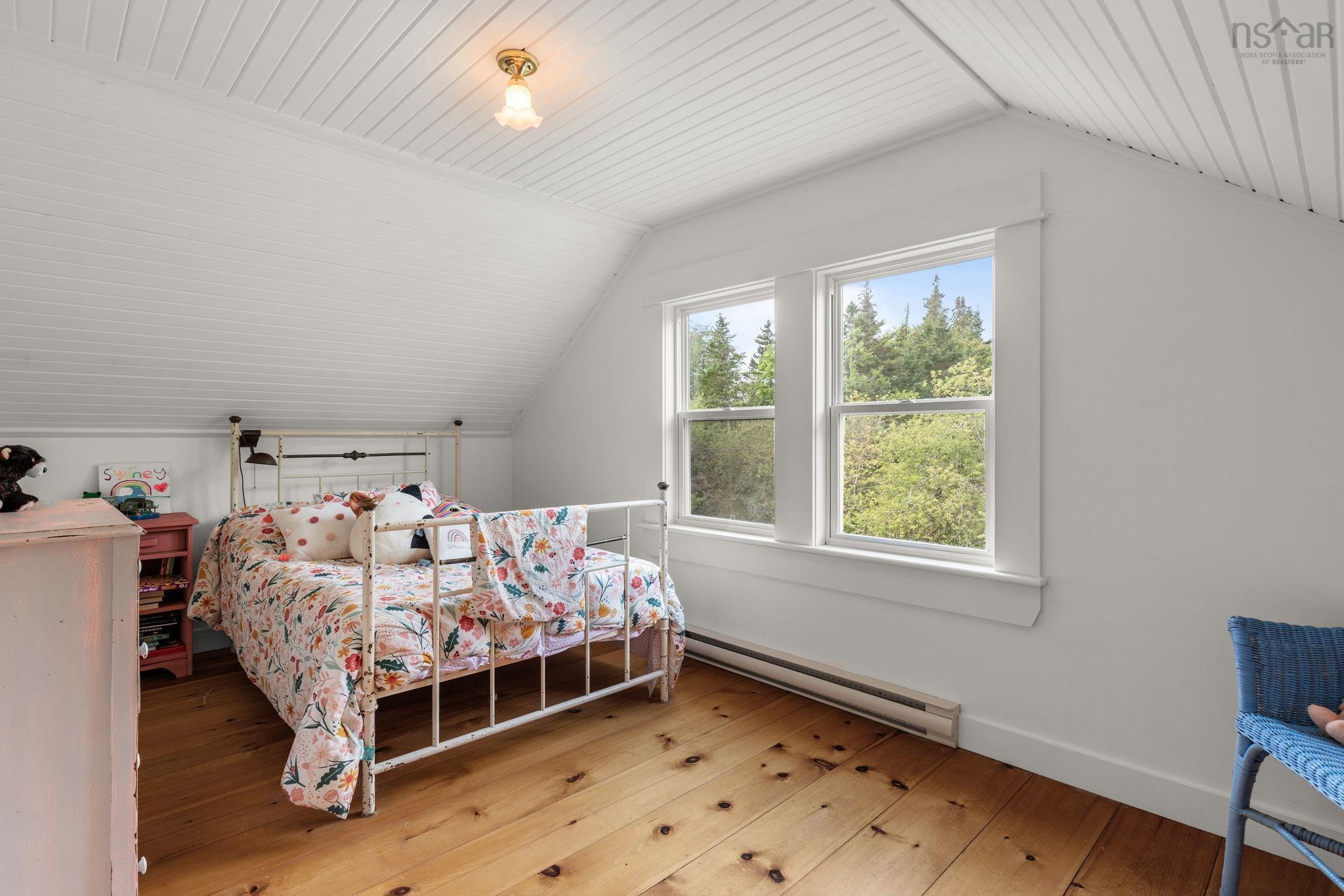 $899,000.00: 60 River Road, Port L