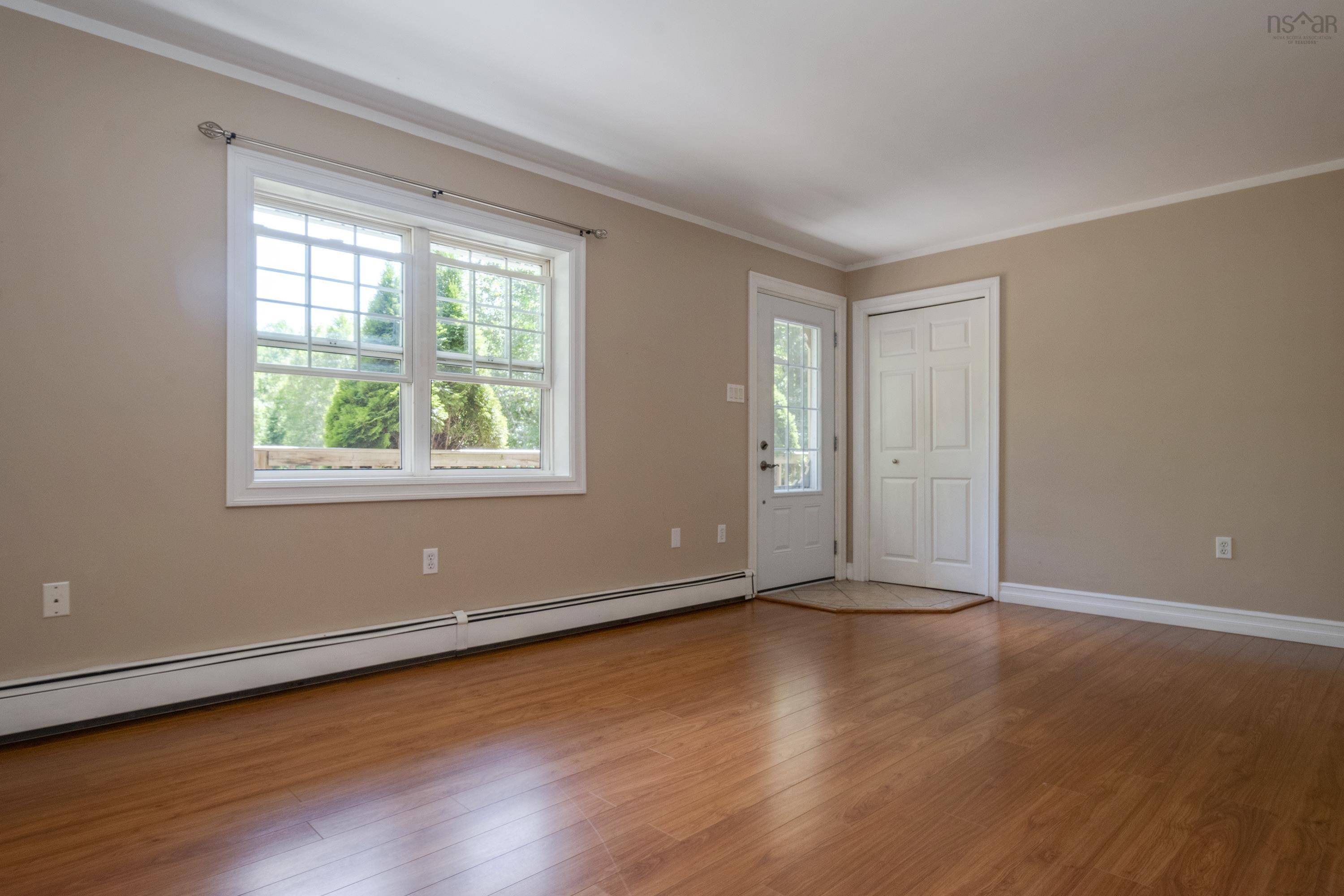 $365,000.00: 1627 Middle Road, Nictaux