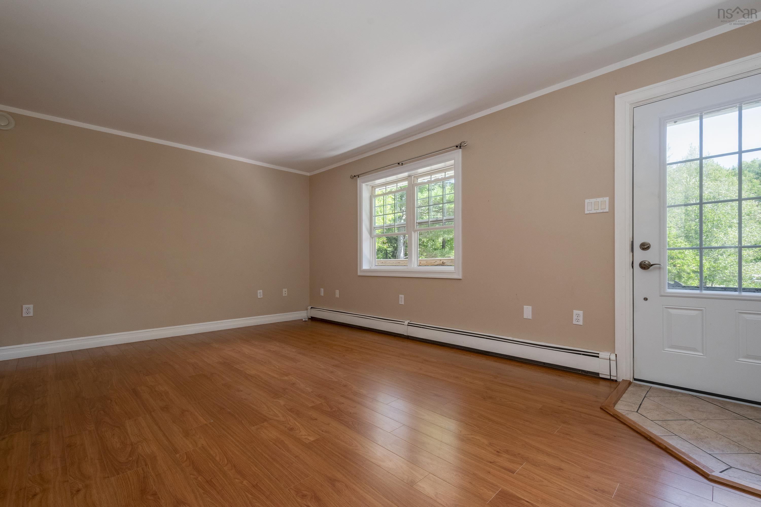 $365,000.00: 1627 Middle Road, Nictaux