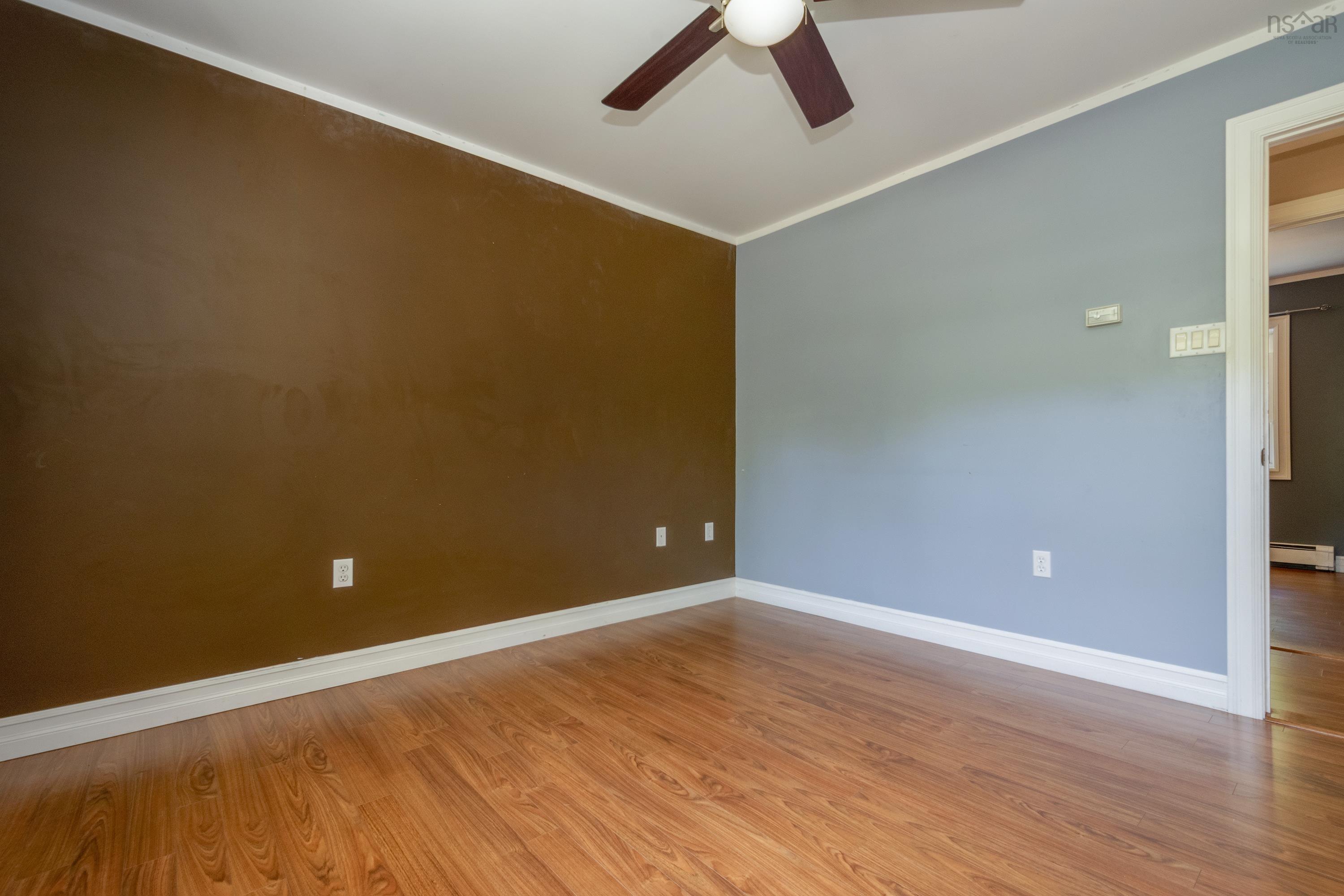 $365,000.00: 1627 Middle Road, Nictaux