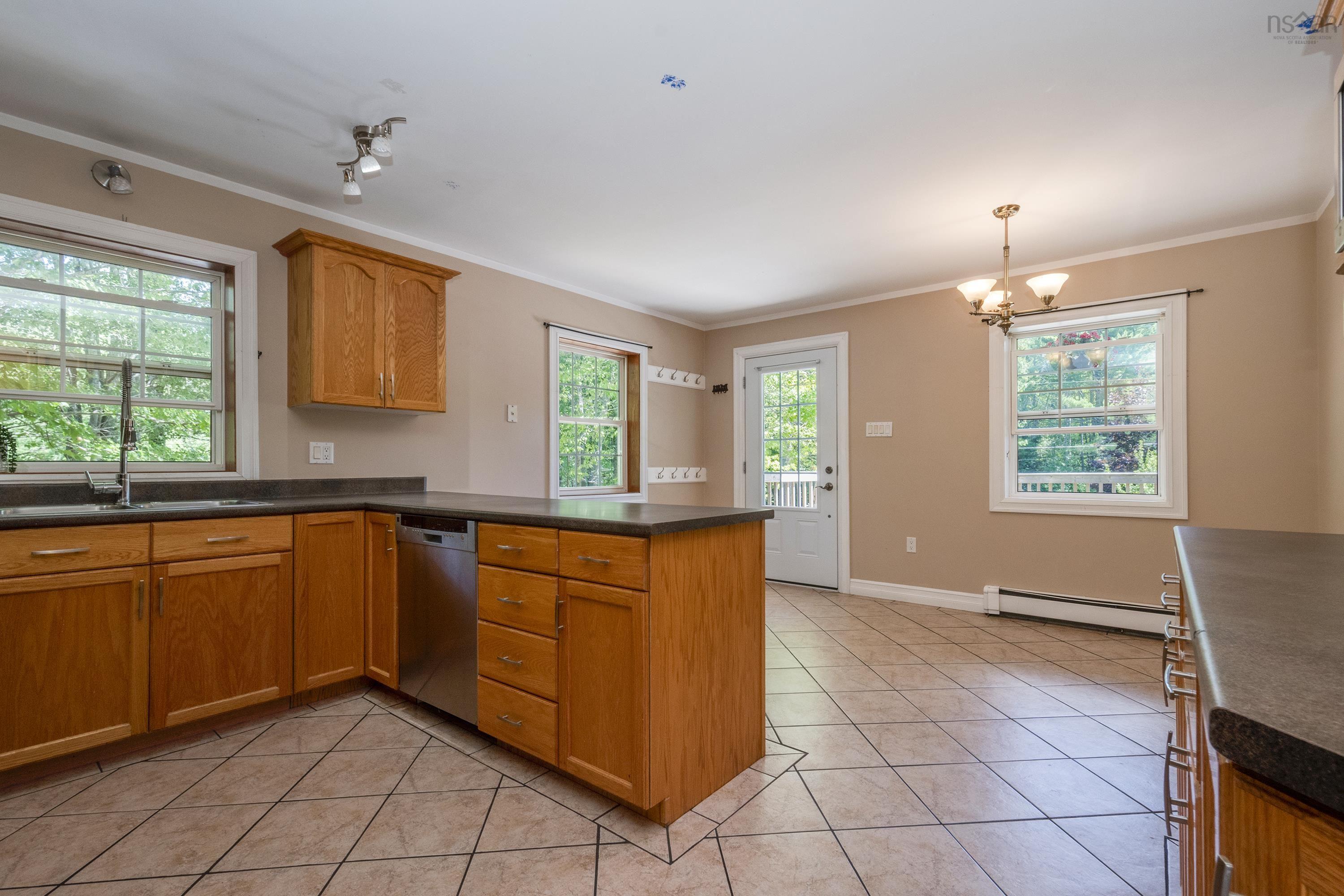 $365,000.00: 1627 Middle Road, Nictaux