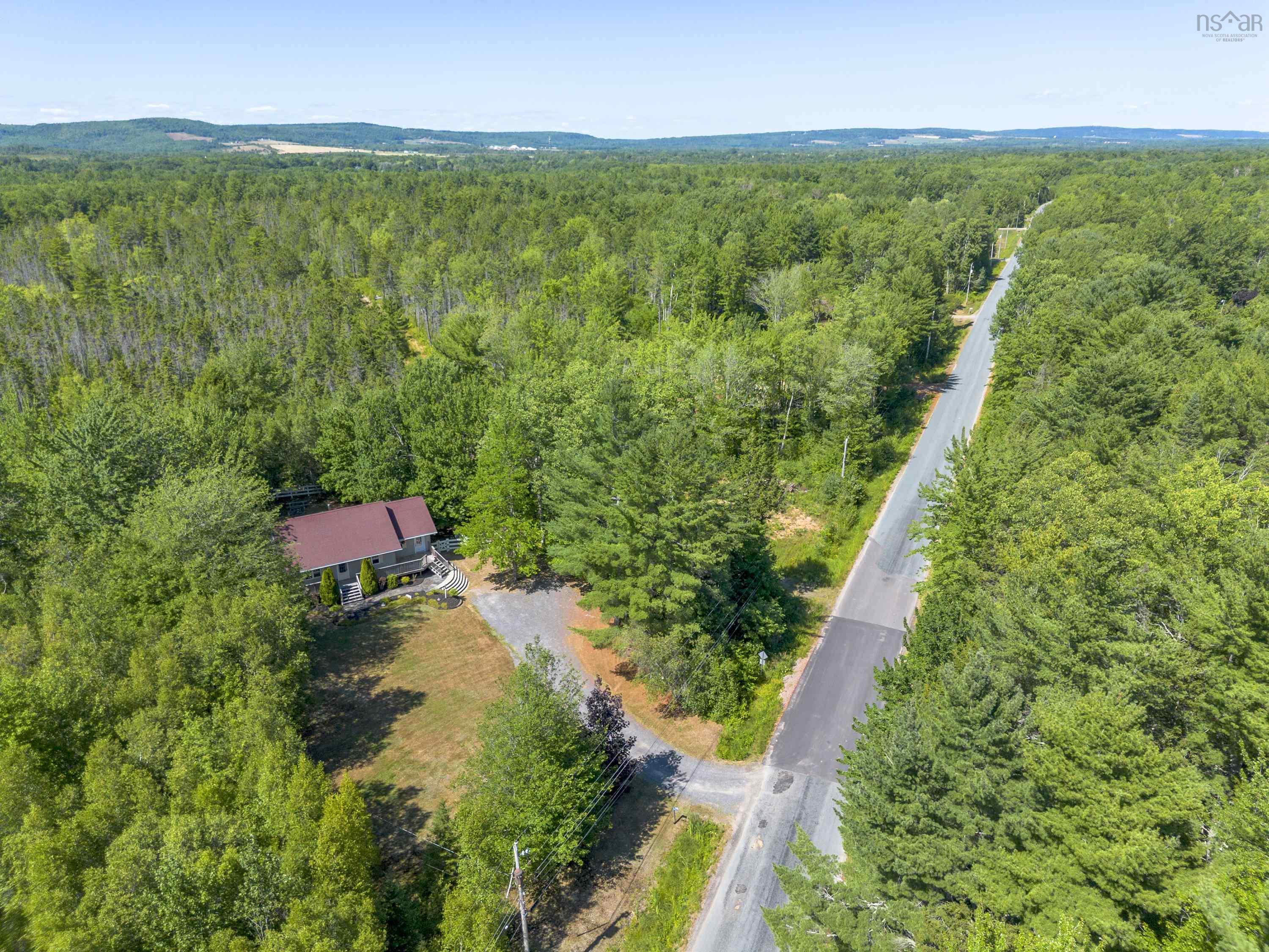 $365,000.00: 1627 Middle Road, Nictaux