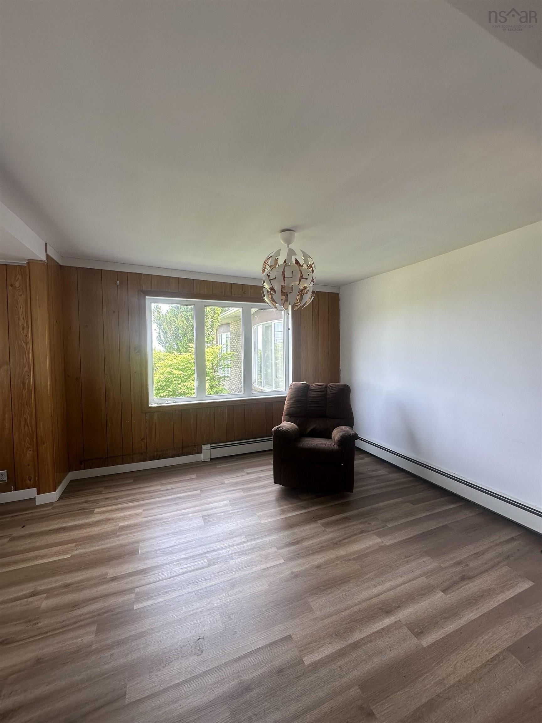 $269,999.00: 263 Reserve Street, Glace Bay