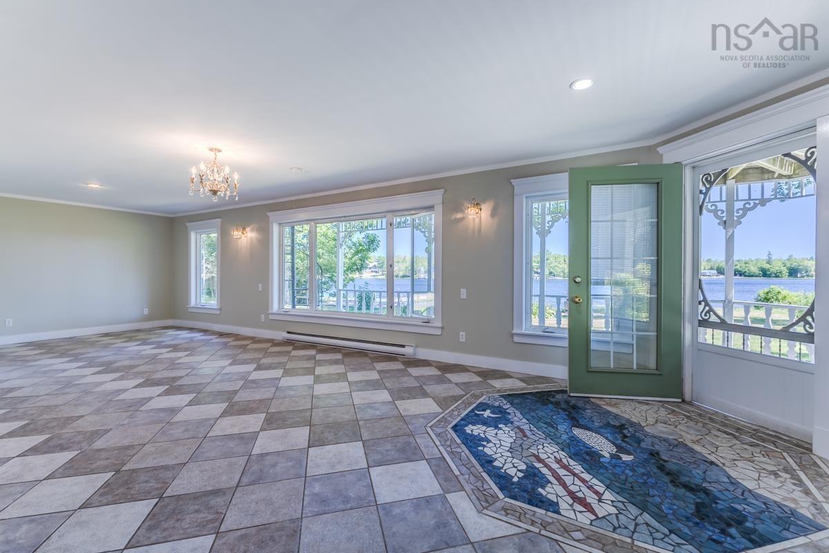 $999,500.00: 209 SHORTTS LAKE WEST Road, Shortts Lake