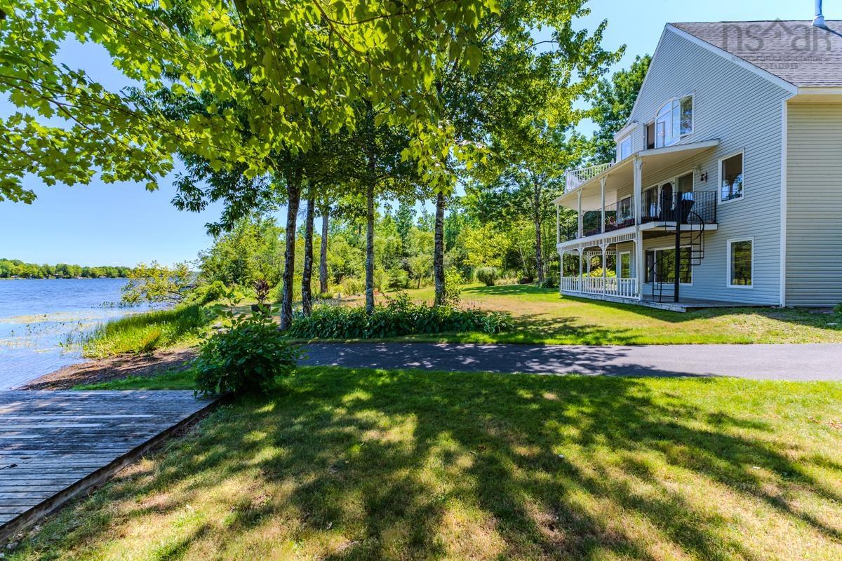 $999,500.00: 209 SHORTTS LAKE WEST Road, Shortts Lake