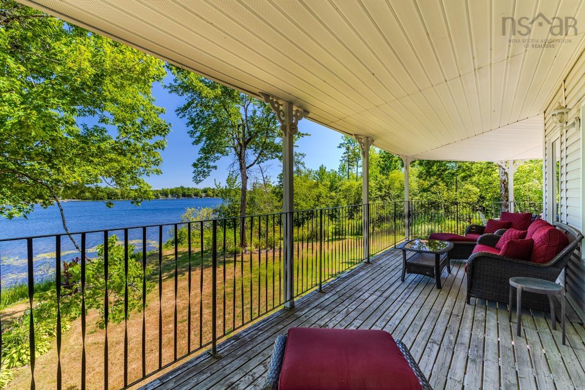 $999,500.00: 209 SHORTTS LAKE WEST Road, Shortts Lake