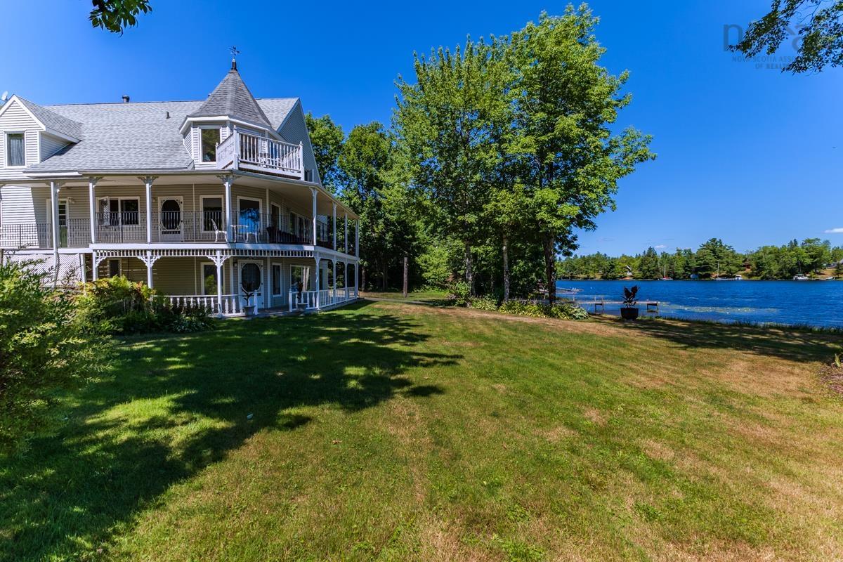 $999,500.00: 209 SHORTTS LAKE WEST Road, Shortts Lake