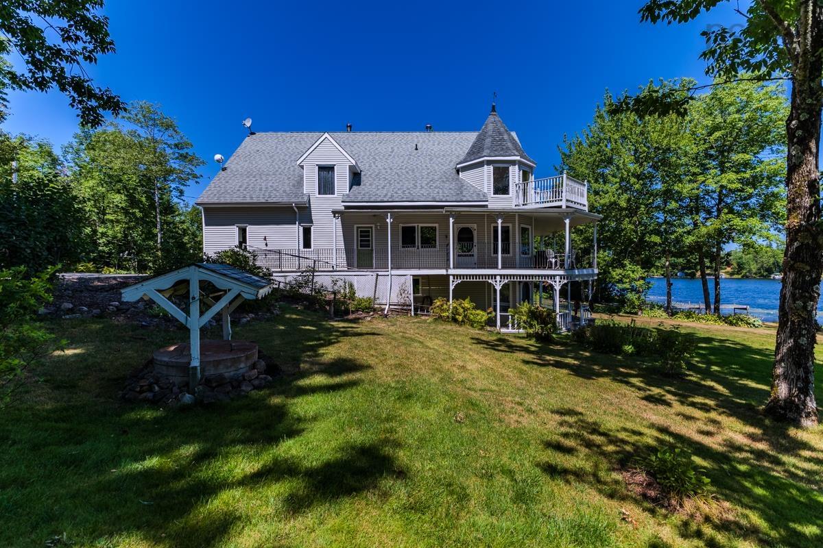 $999,500.00: 209 SHORTTS LAKE WEST Road, Shortts Lake