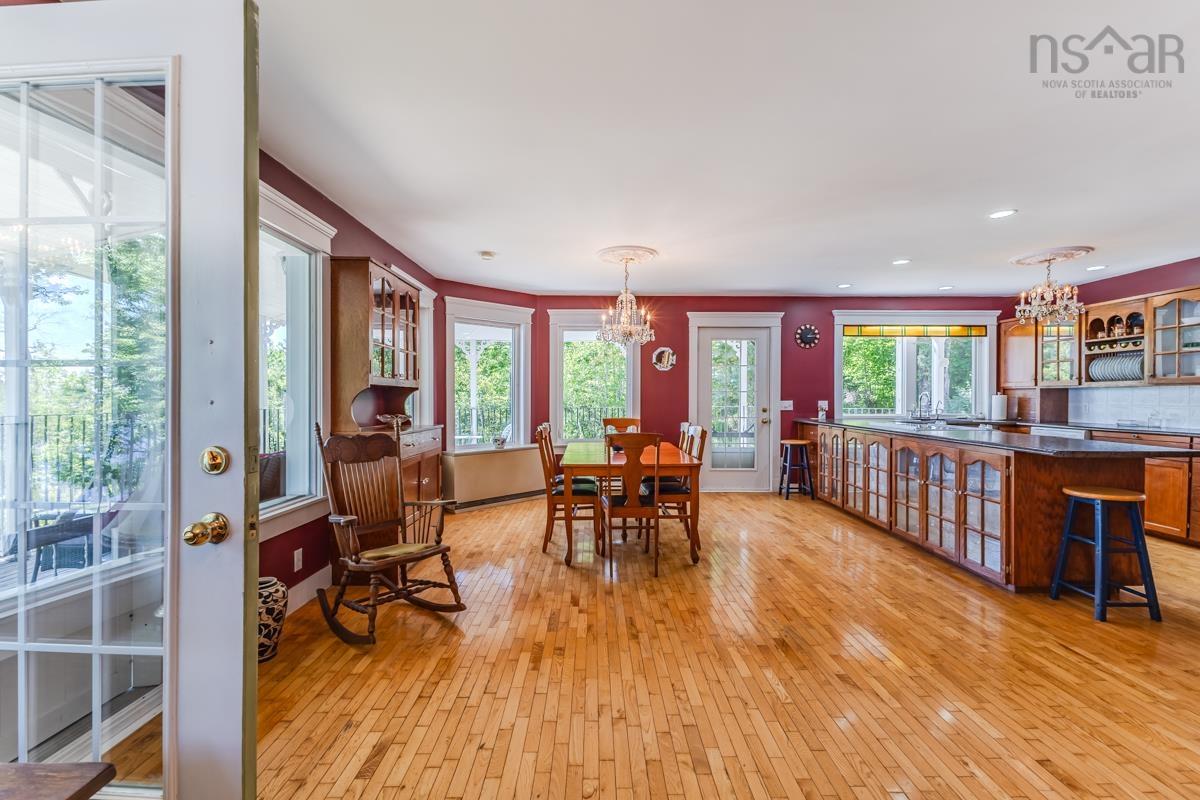 $999,500.00: 209 SHORTTS LAKE WEST Road, Shortts Lake