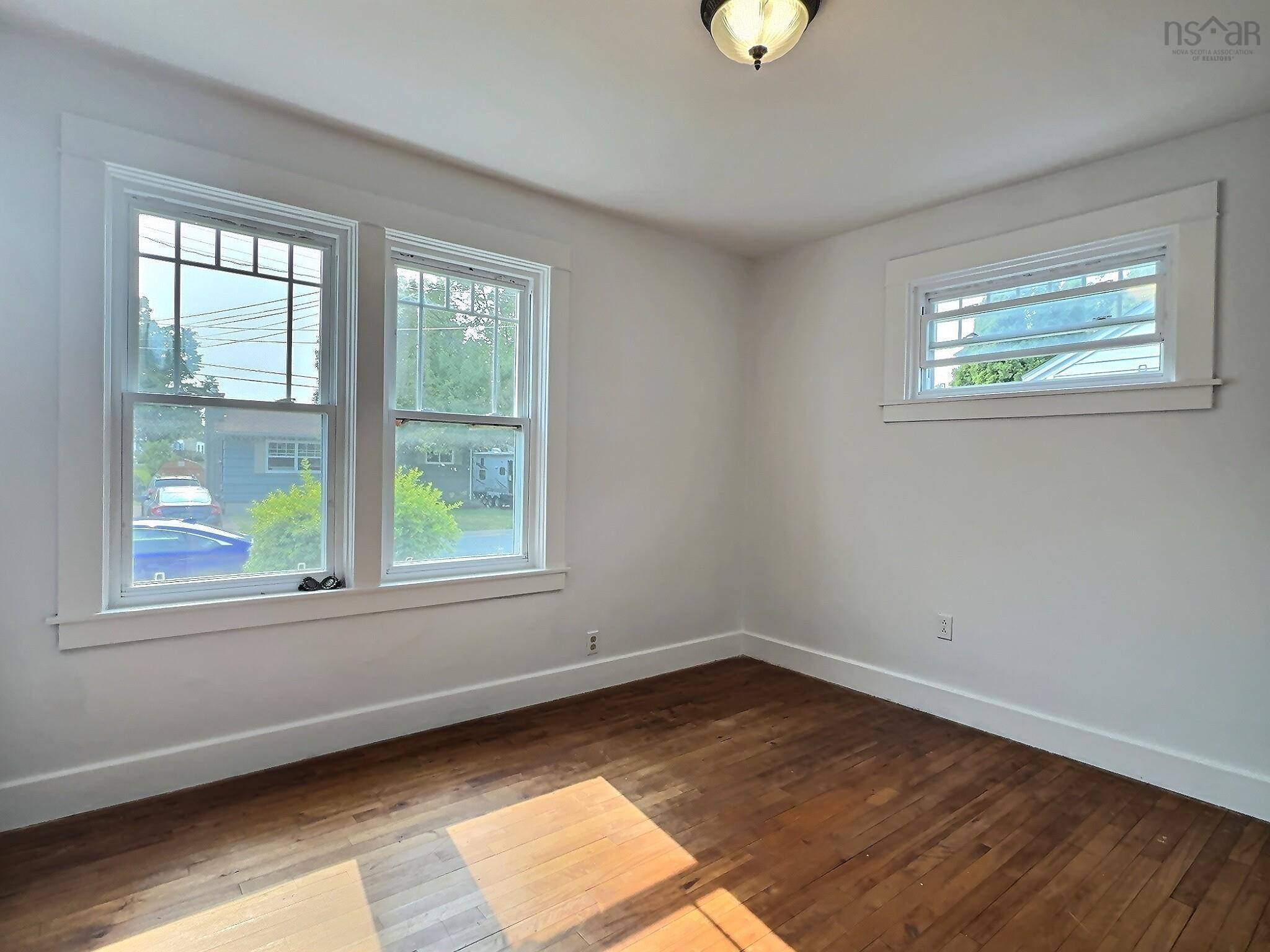 $329,900.00: 11 Hingley Avenue, Truro