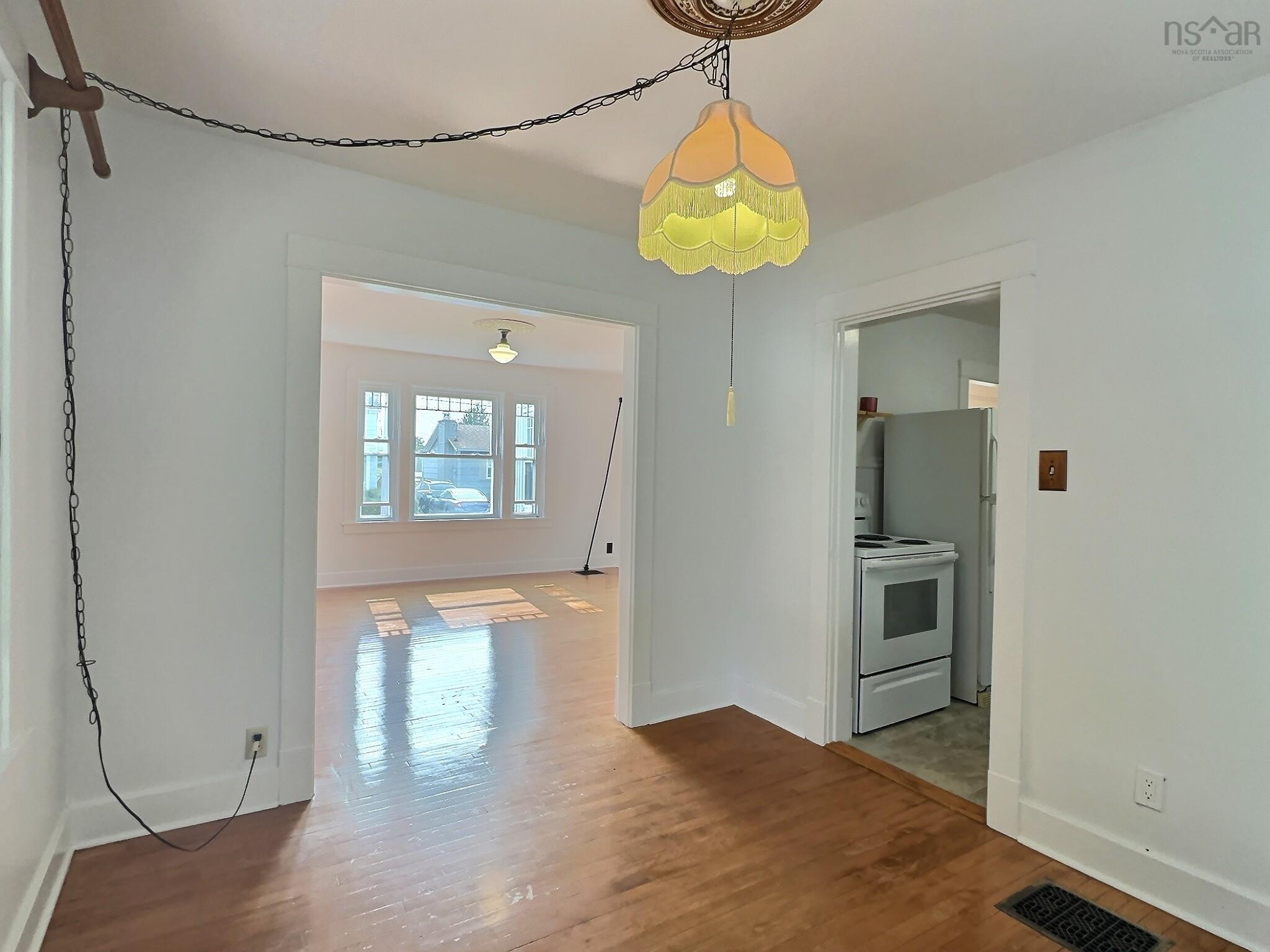 $329,900.00: 11 Hingley Avenue, Truro