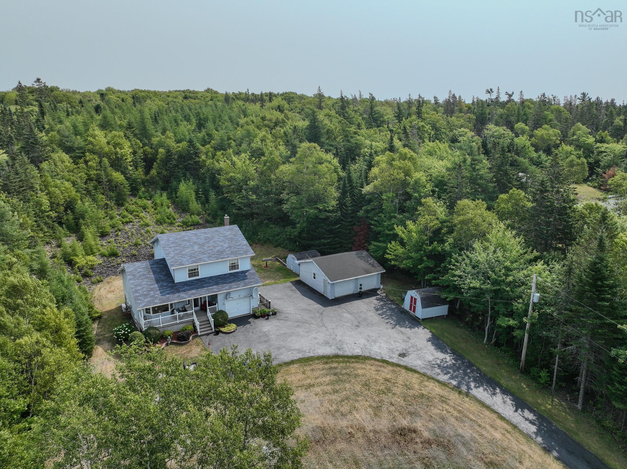 $399,900.00: 2799 Gabarus Highway, Caribou Marsh